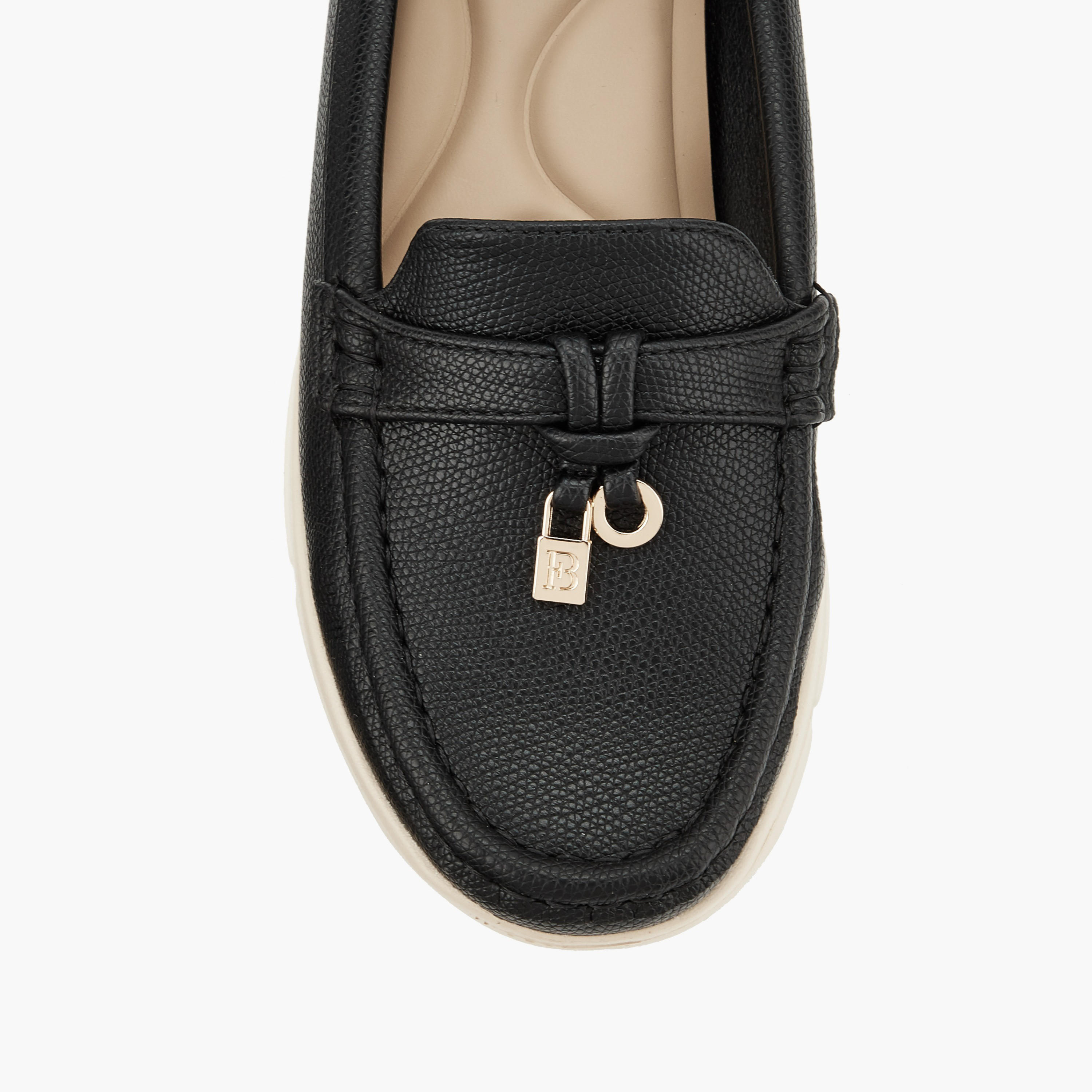 حذاء موكاسين نسائي مريح وأنيق للنساء من فلورا بيلا-women-shoes-flats-moccasins-image-4