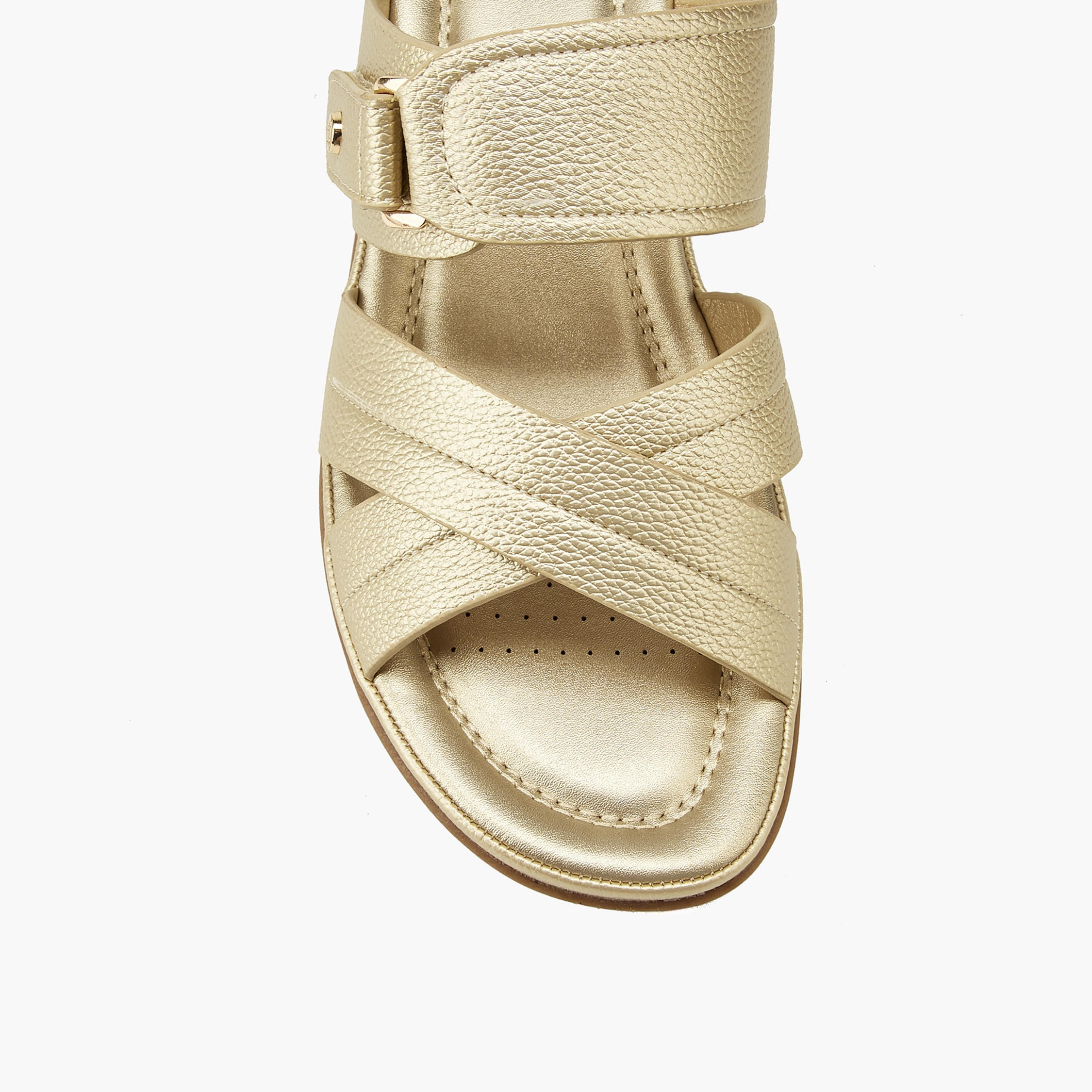 صندل بارز الملمس سهل الارتداء بحزام متقاطع من فلورا بيلا-women-shoes-sandals-heeled-image-4