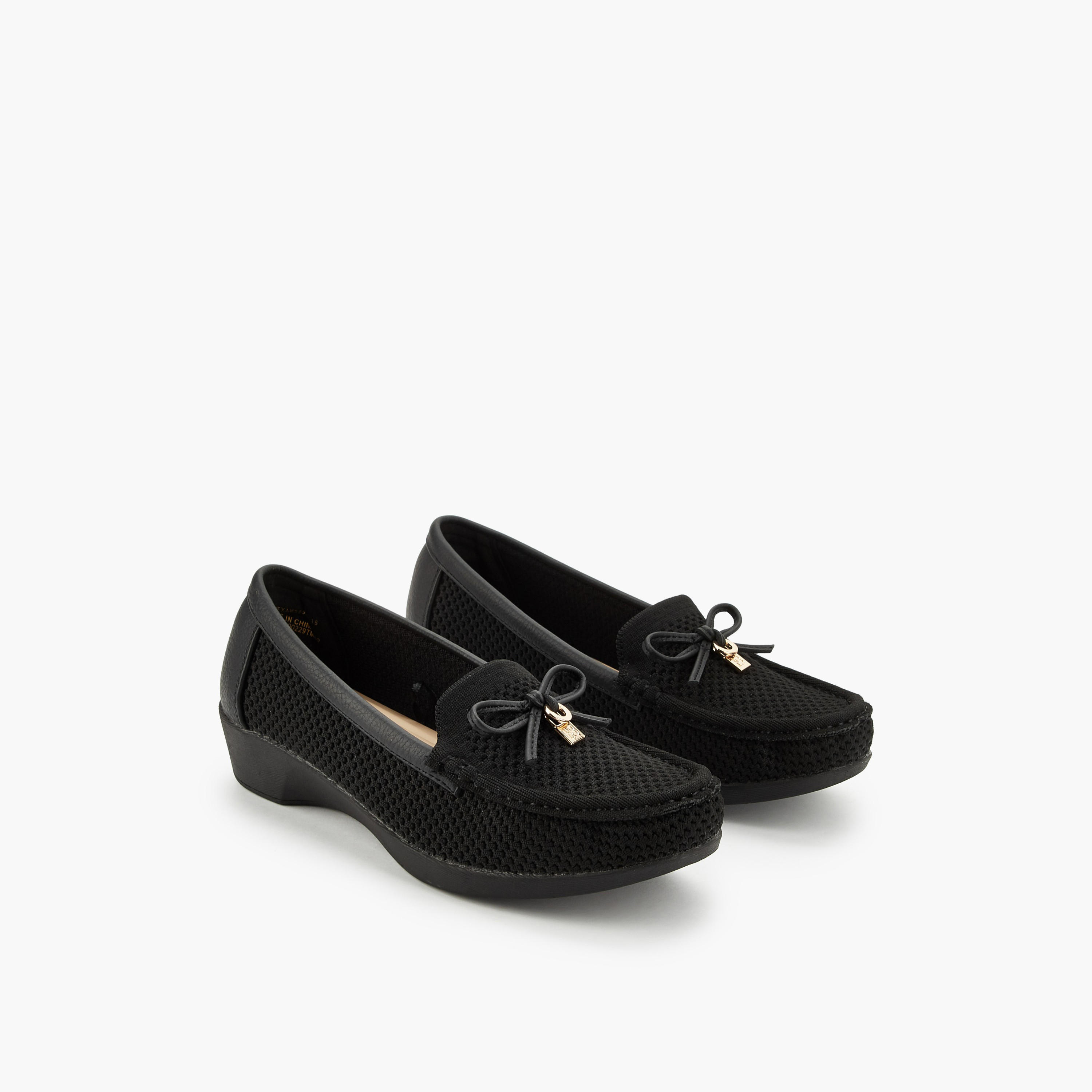 حذاء موكاسين بكعب ويدج للنساء من فلورا بيلا-women-shoes-flats-moccasins-image-1