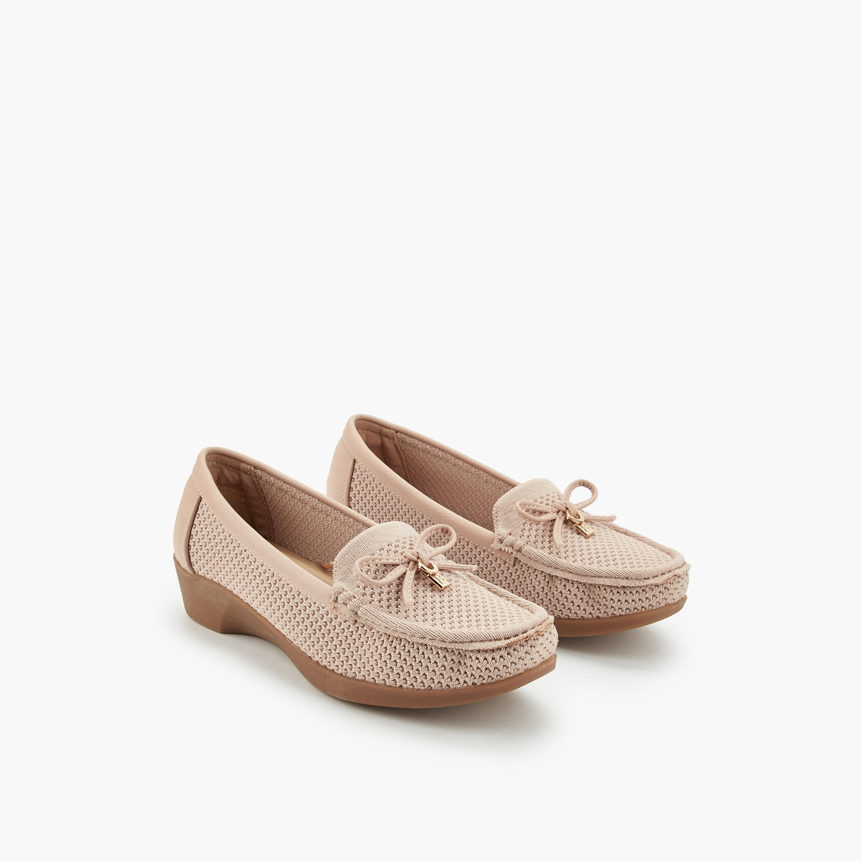 حذاء موكاسين بكعب ويدج للنساء من فلورا بيلا-women-shoes-flats-moccasins-image-1