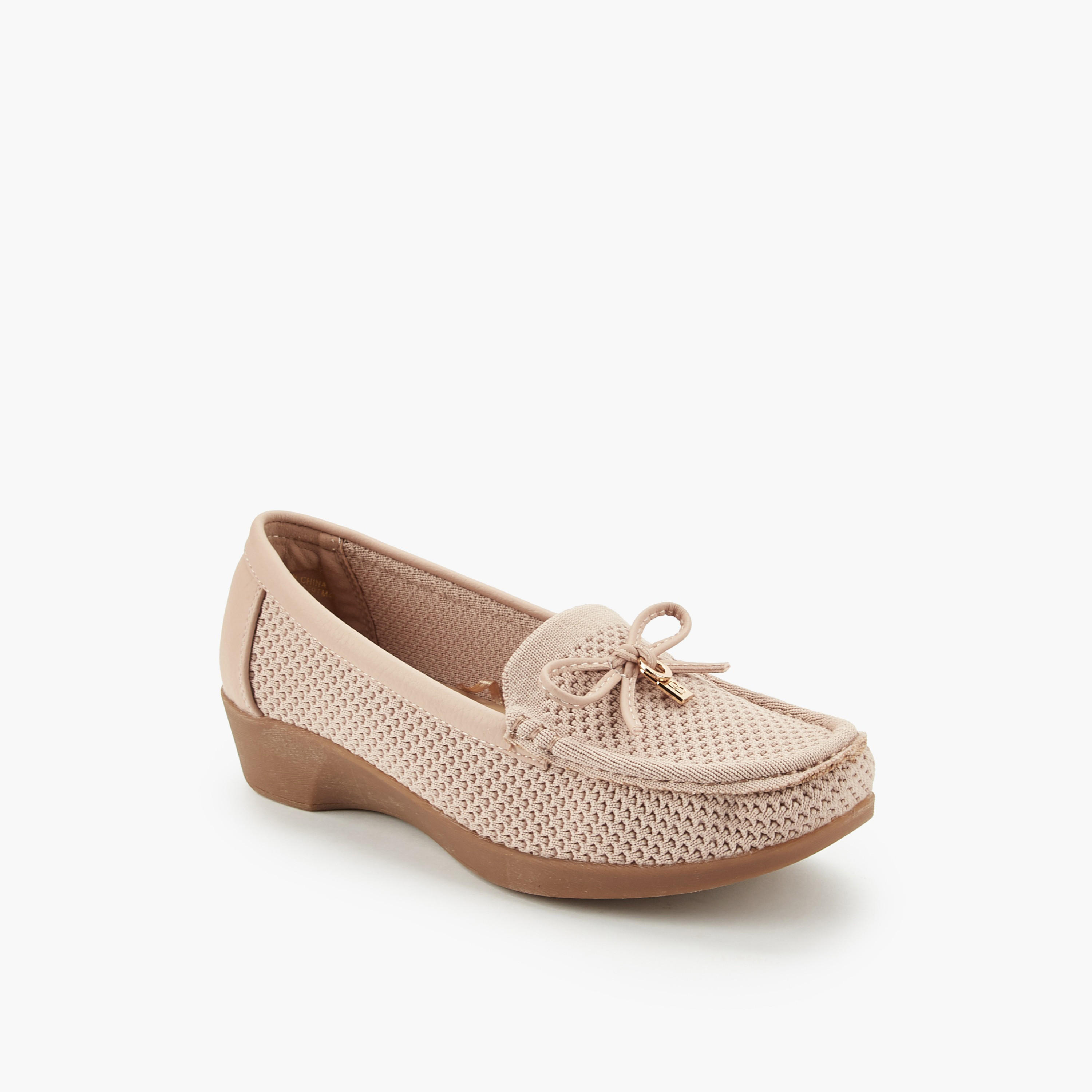حذاء موكاسين بكعب ويدج للنساء من فلورا بيلا-women-shoes-flats-moccasins-image-2