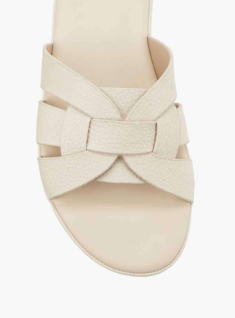 Le Confort Women Textured Slip-On Sandals-women-shoes-sandals-flats-image-4