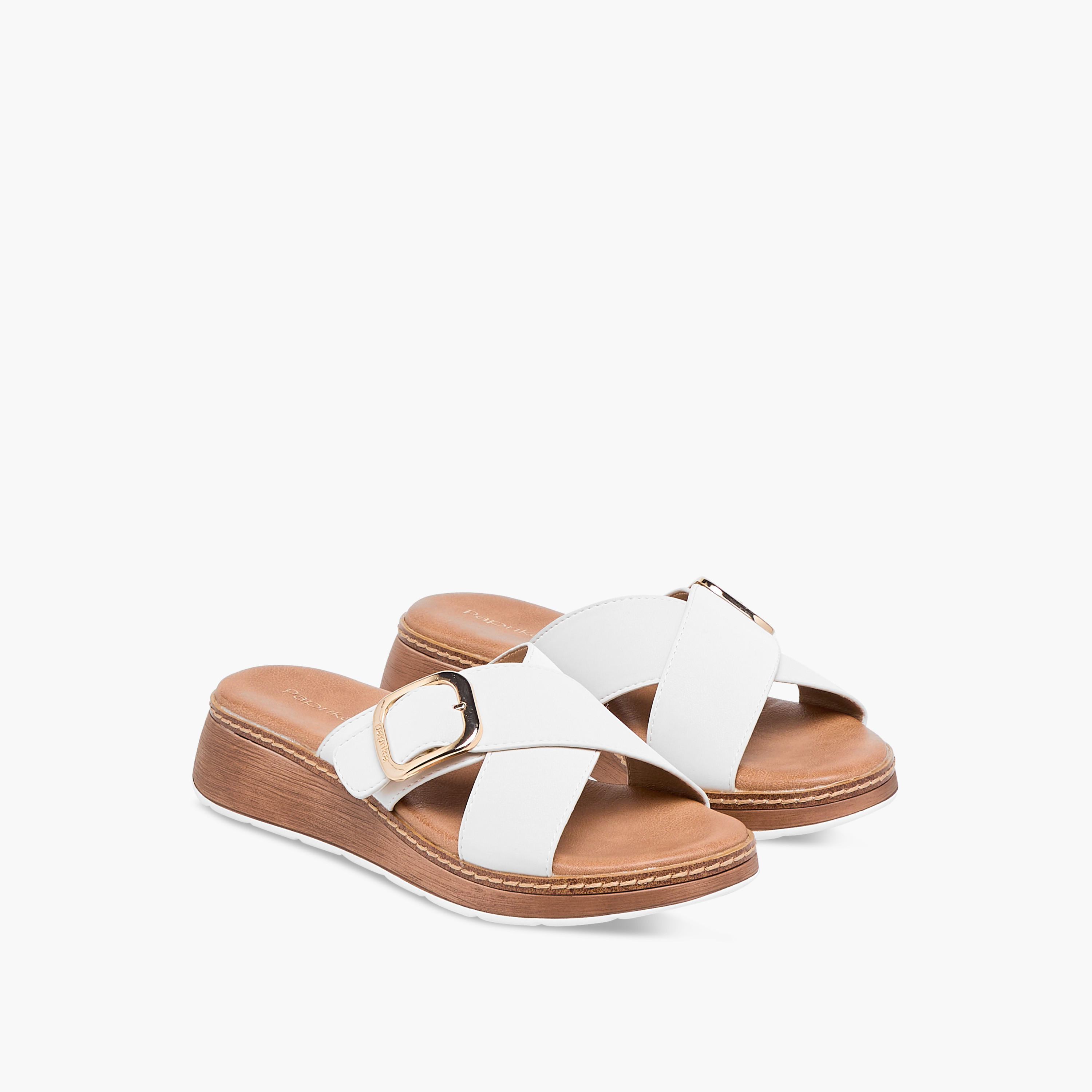 صندل سهل الارتداء بحزام متقاطع وزينة إبزيم من بابريكا-women-shoes-sandals-heeled-image-1