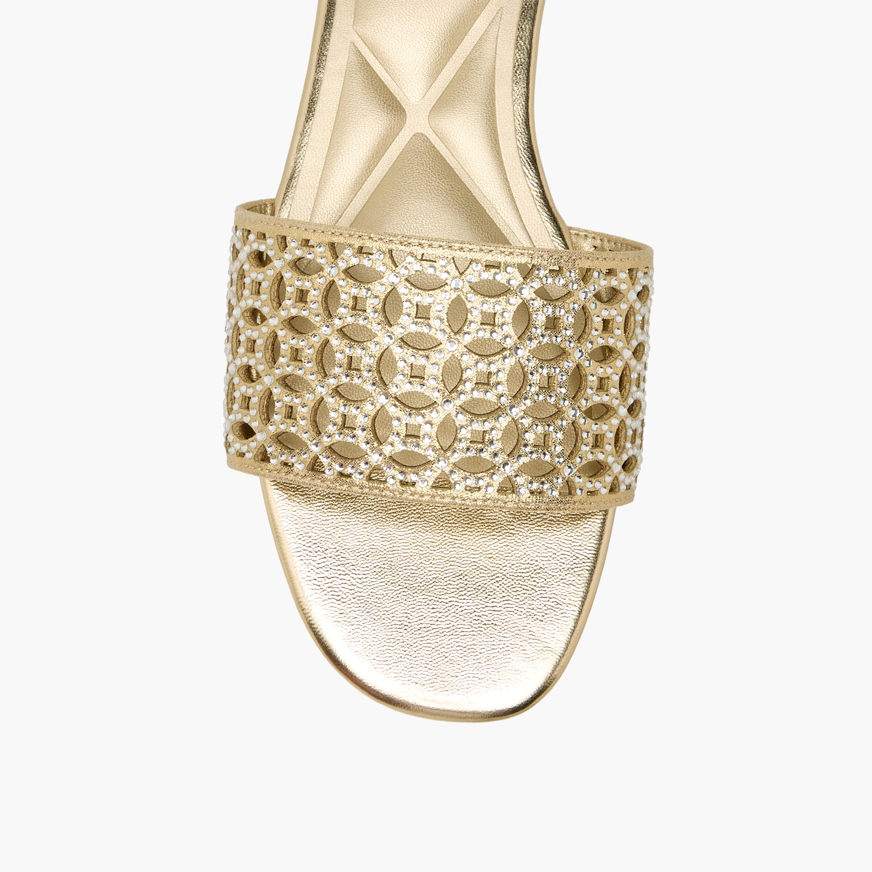 صندل مزين سهل الارتداء للنساء من سيليست-women-shoes-flats-sandals-image-4