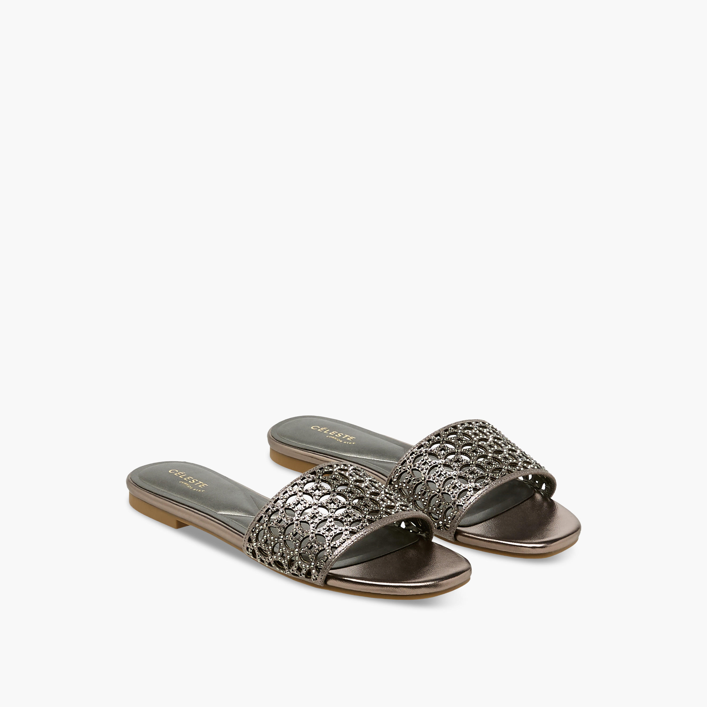 صندل مزين سهل الارتداء للنساء من سيليست-women-shoes-flats-sandals-image-1
