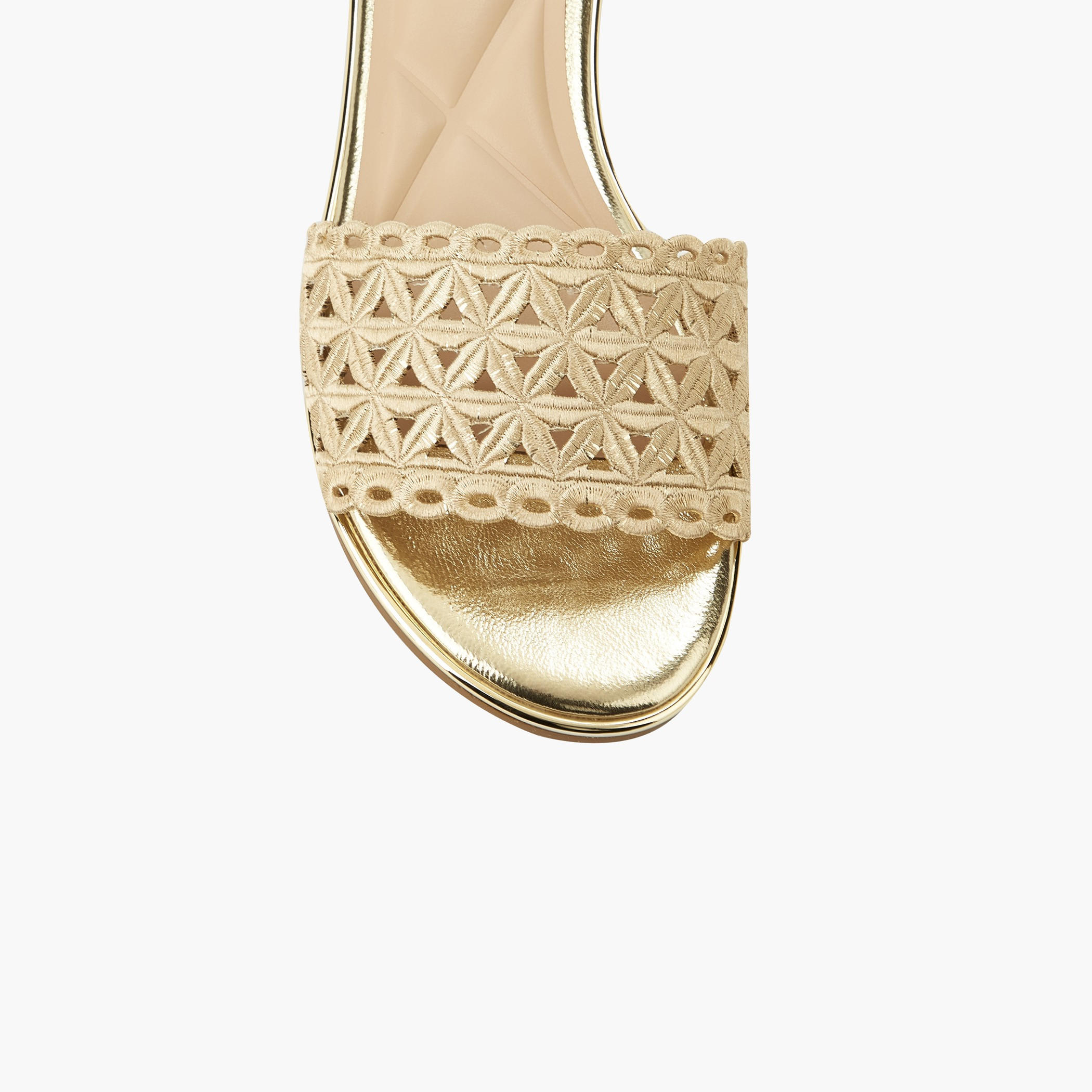 صندل مسطح بتفاصيل مفرغة بالليزر للنساء من سيليست-women-shoes-flats-sandals-image-4