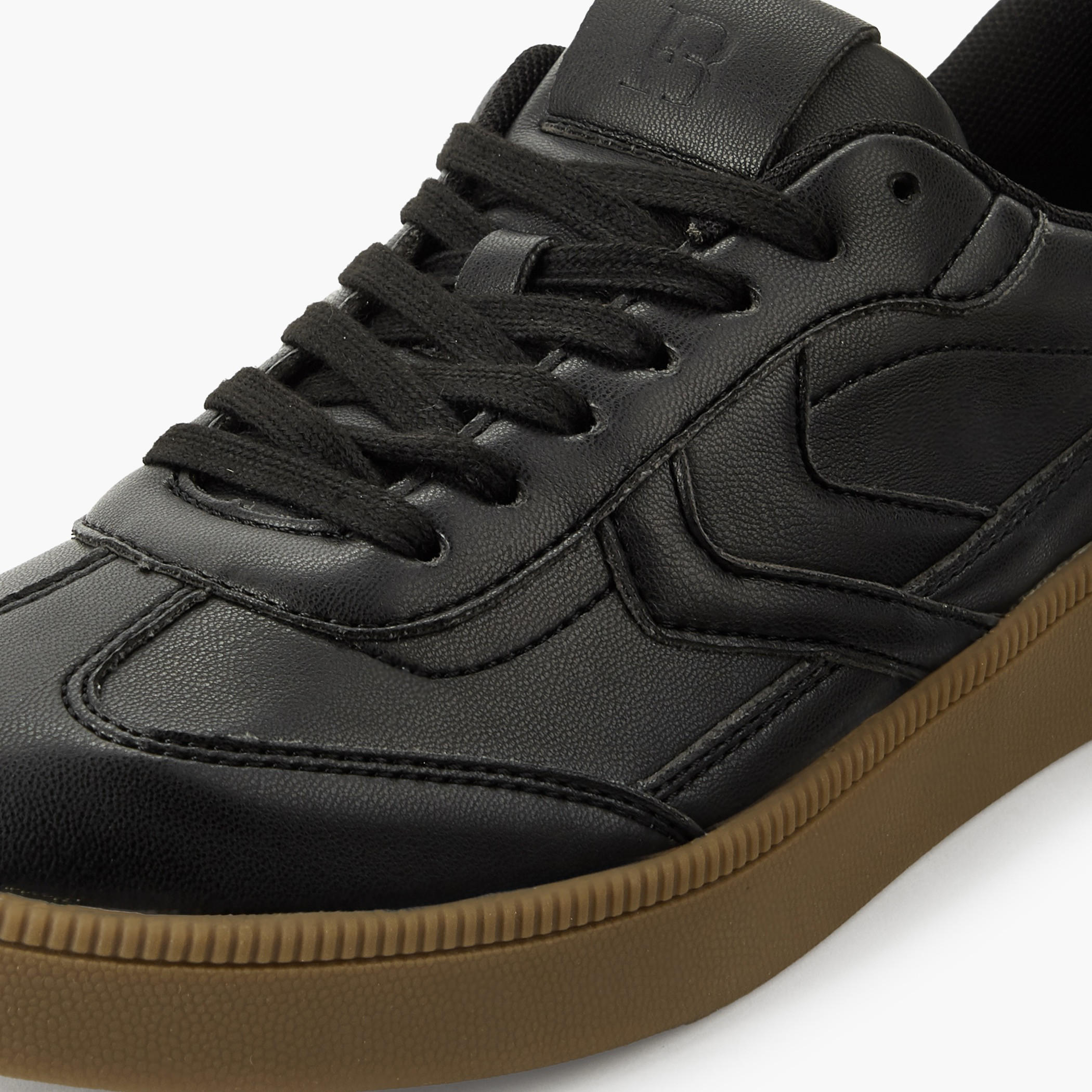 حذاء سنيكرز برباط إغلاق للنساء من فلورا بيلا-women-shoes-sneakers-image-4