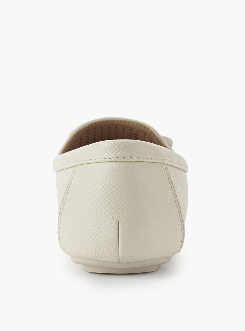 حذاء موكاسين بفيونكة للنساء من فلورا بيلا-women-shoes-flats-moccasins-image-4