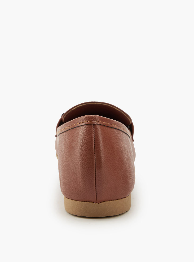 حذاء سهل الارتداء بتزيينات ميتاليك من فلورا بيلا-women-shoes-loafersandmoccasins-image-5