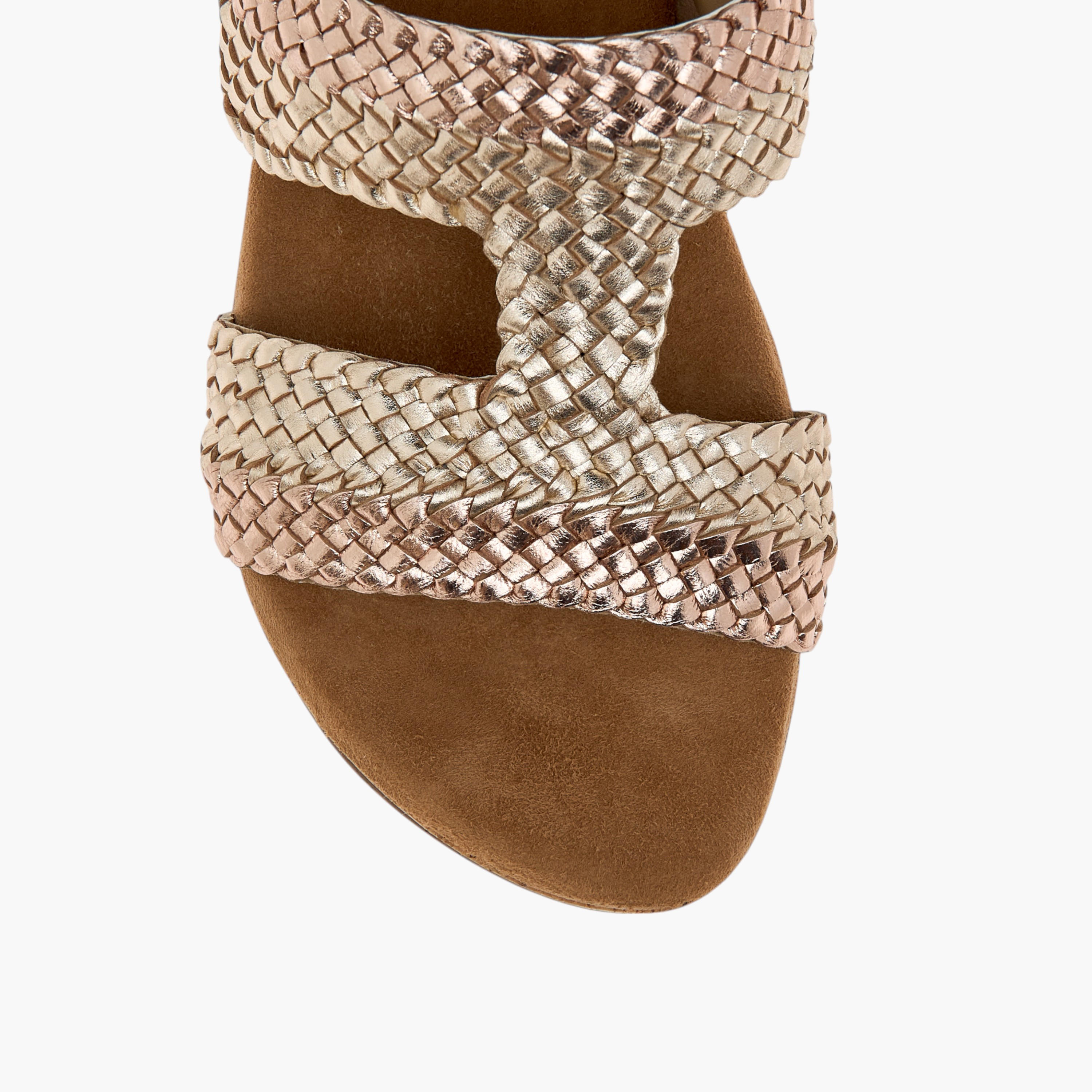 صندل جلد مريح سهل الارتداء بارز الملمس من بابريكا-women-shoes-sandals-heeled-image-5
