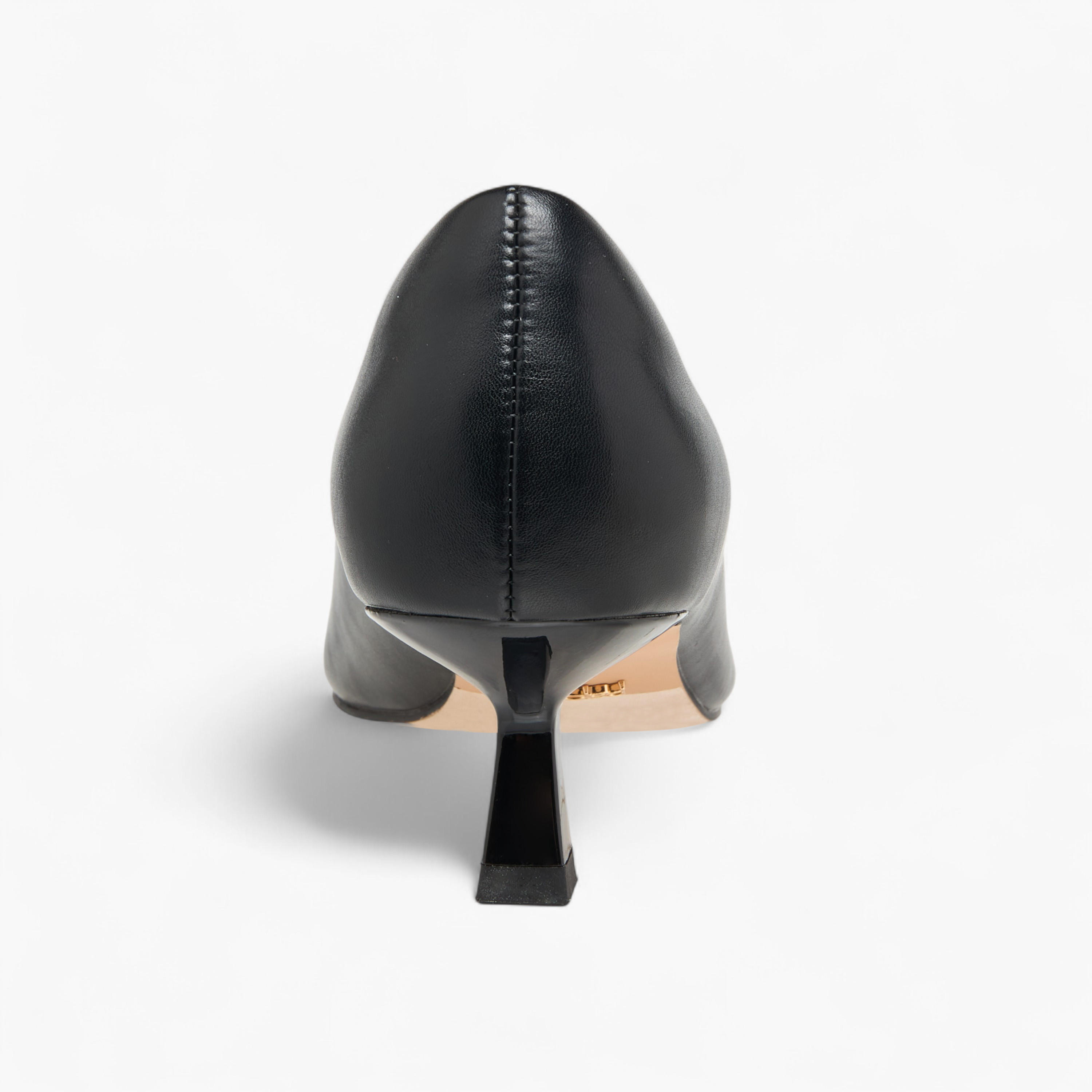 حذاء سادة بمقدمة مدببة وكعب صغير للنساء من بابريكا-women-shoes-sandals-heeled-image-5