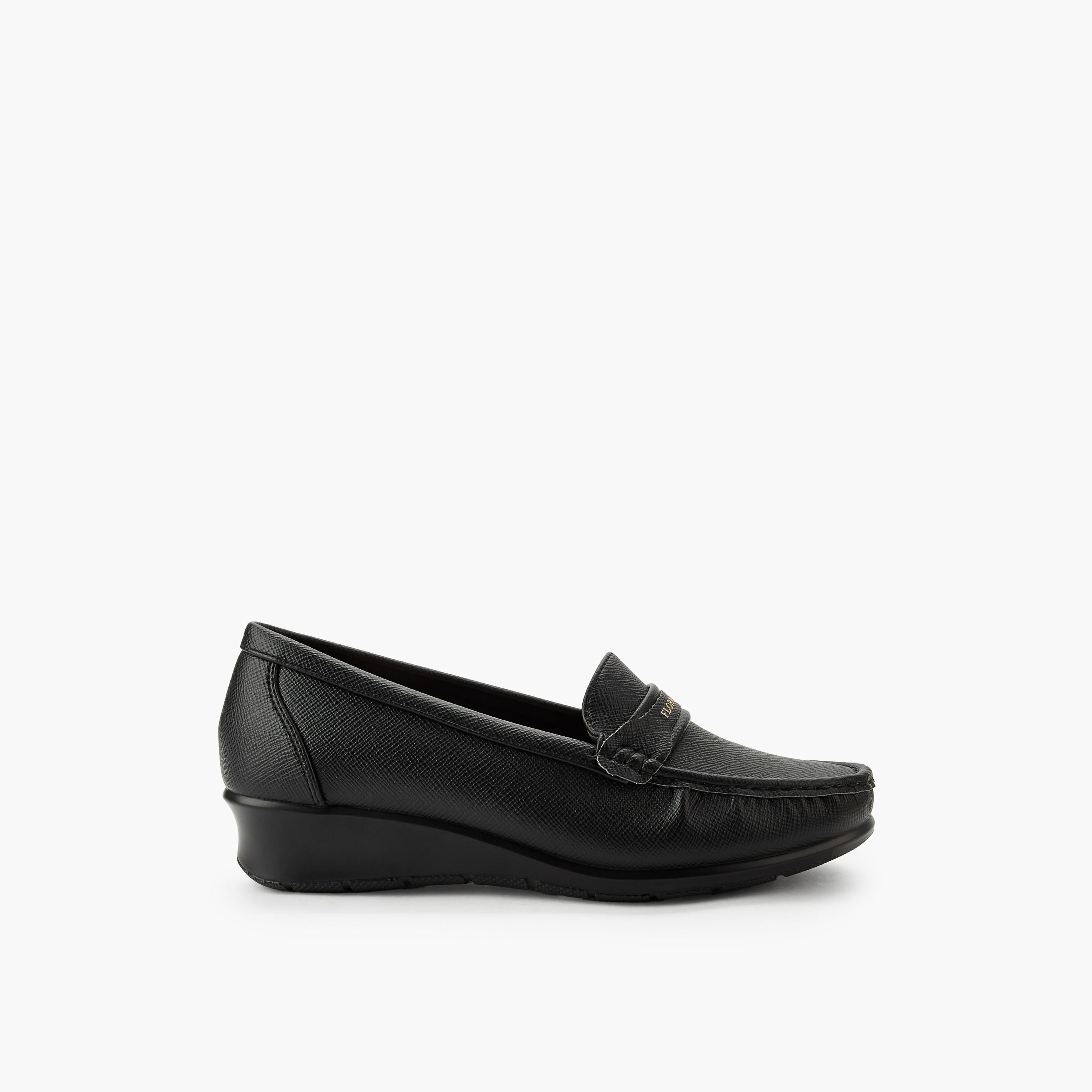 حذاء لوفر سهل الارتداء للنساء من فلورا بيلا-women-shoes-heels-image-3