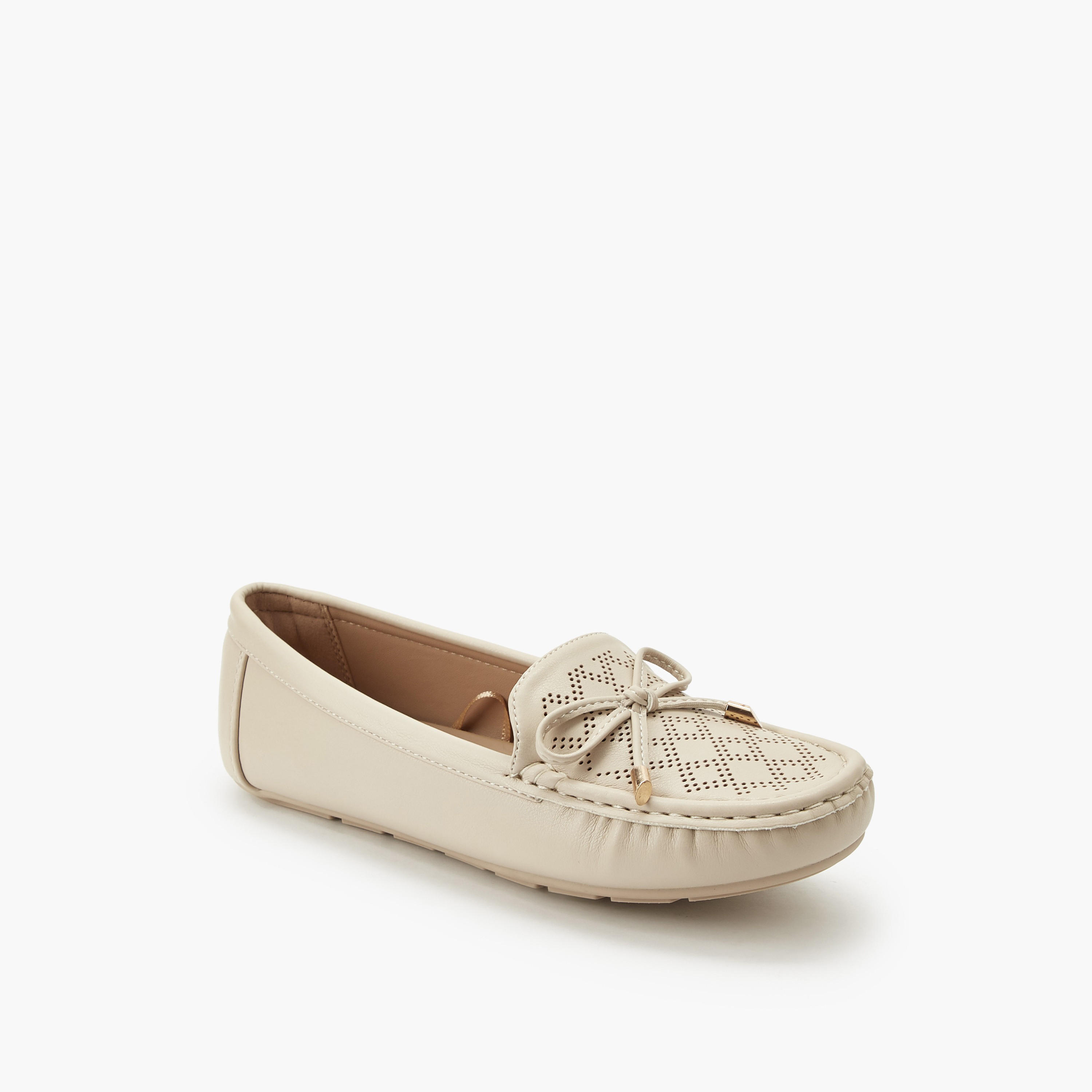 حذاء سهل الارتداء مثقب للنساء من لو كونفورت-women-shoes-loafersandmoccasins-image-2