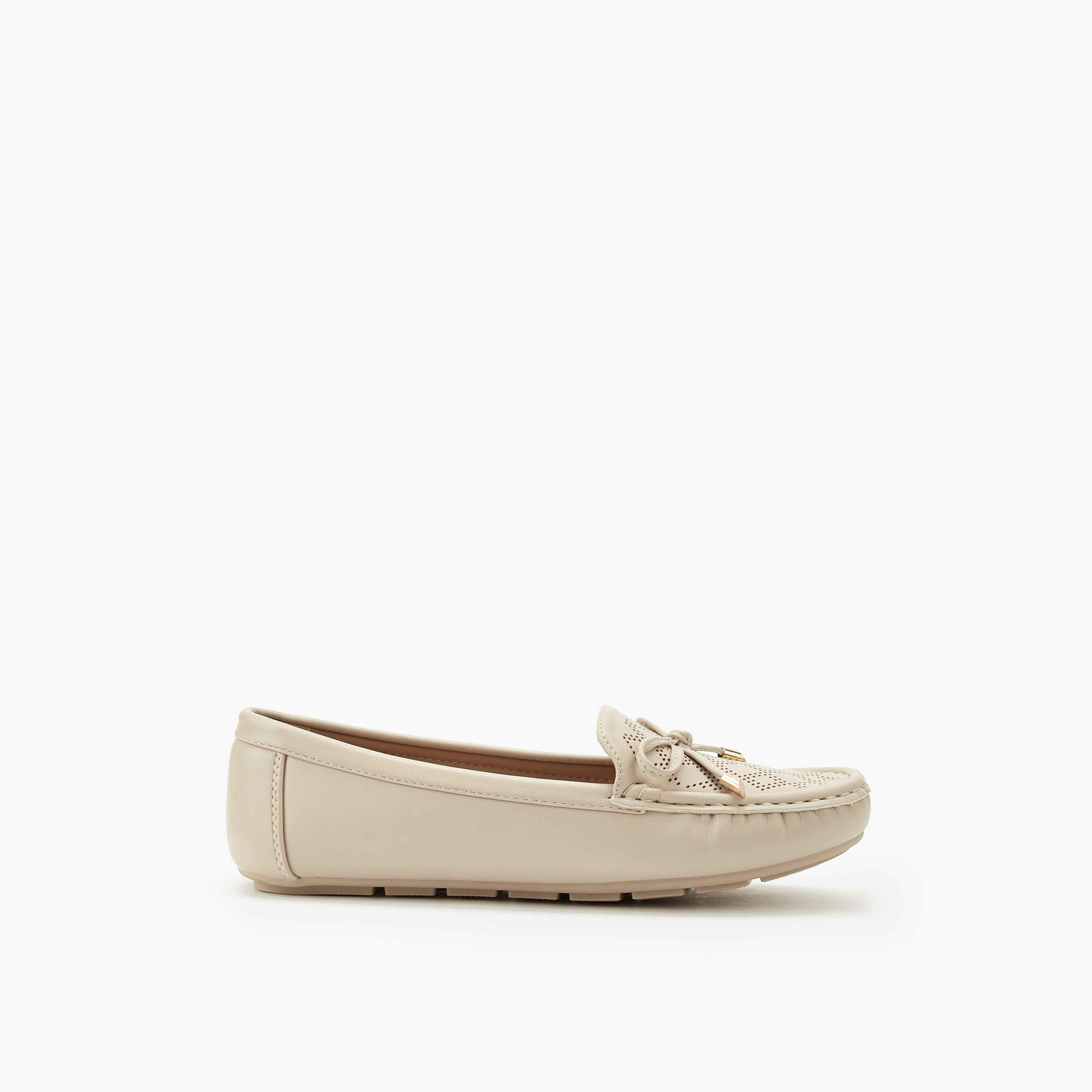 حذاء سهل الارتداء مثقب للنساء من لو كونفورت-women-shoes-loafersandmoccasins-image-3