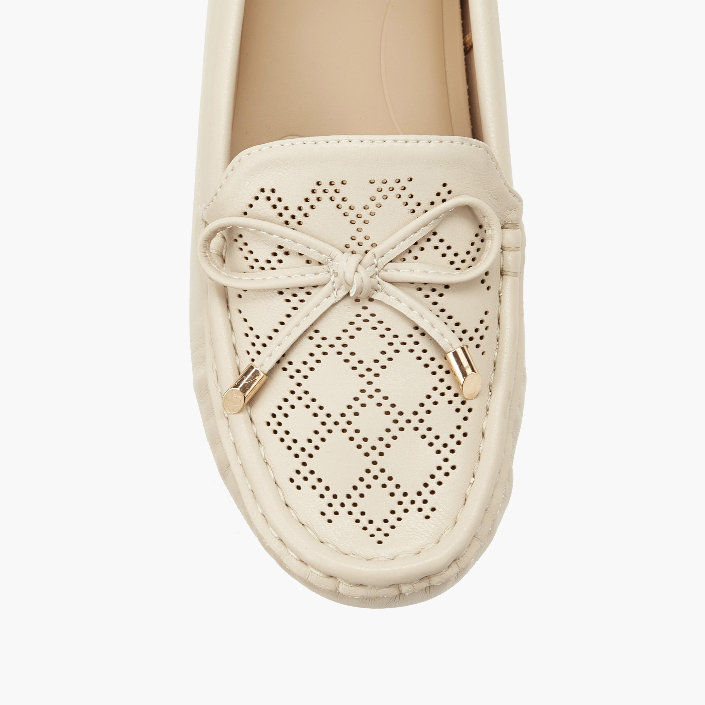حذاء سهل الارتداء مثقب للنساء من لو كونفورت-women-shoes-loafersandmoccasins-image-4