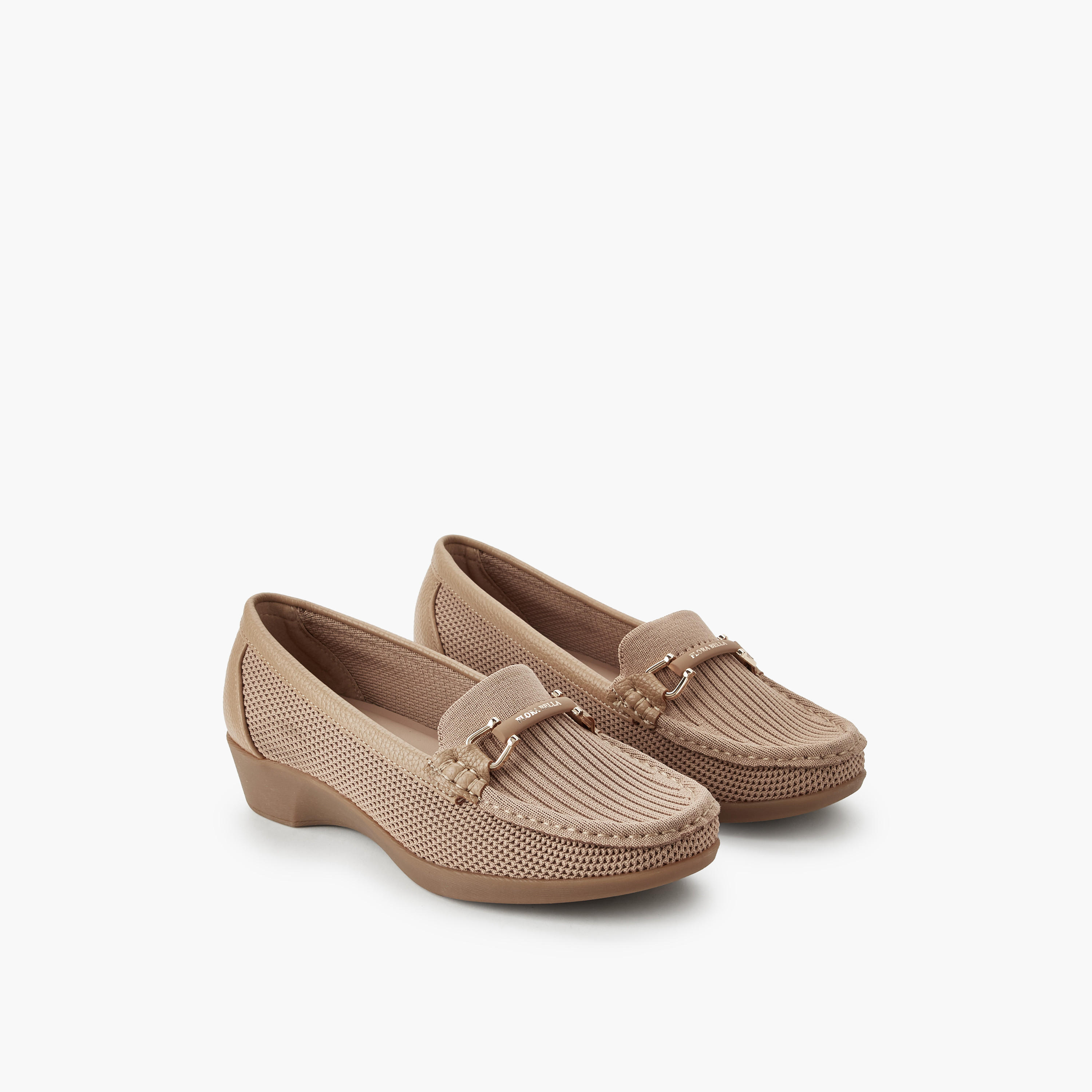 حذاء موكاسين بكعب ويدج للنساء من فلورا بيلا-women-shoes-flats-moccasins-image-1
