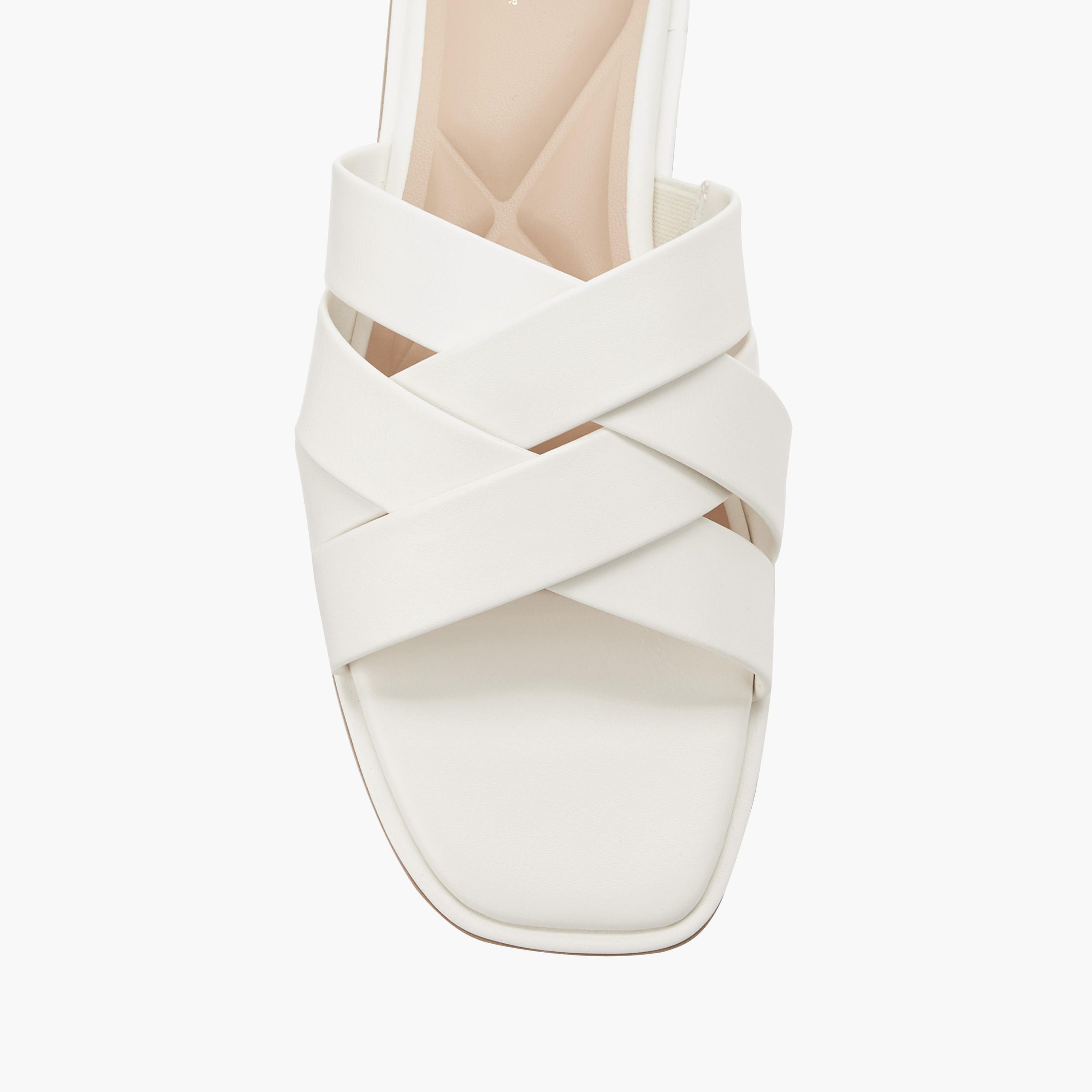 صندل سهل الارتداء للنساء من سيليست-women-shoes-flats-sandals-image-4