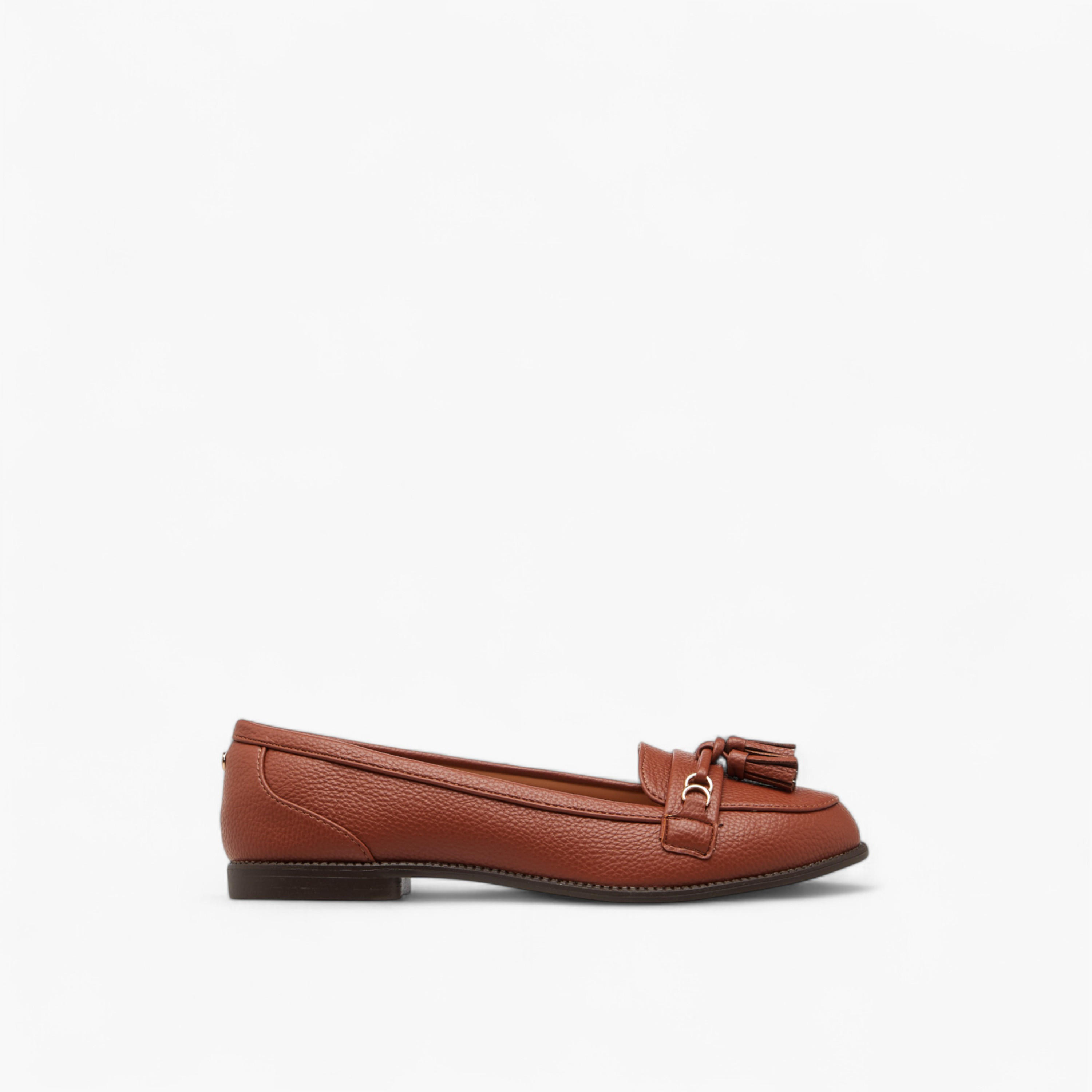 حذاء لوفر سهل الارتداء بشرابة من بابريكا-women-shoes-loafersandmoccasins-image-3