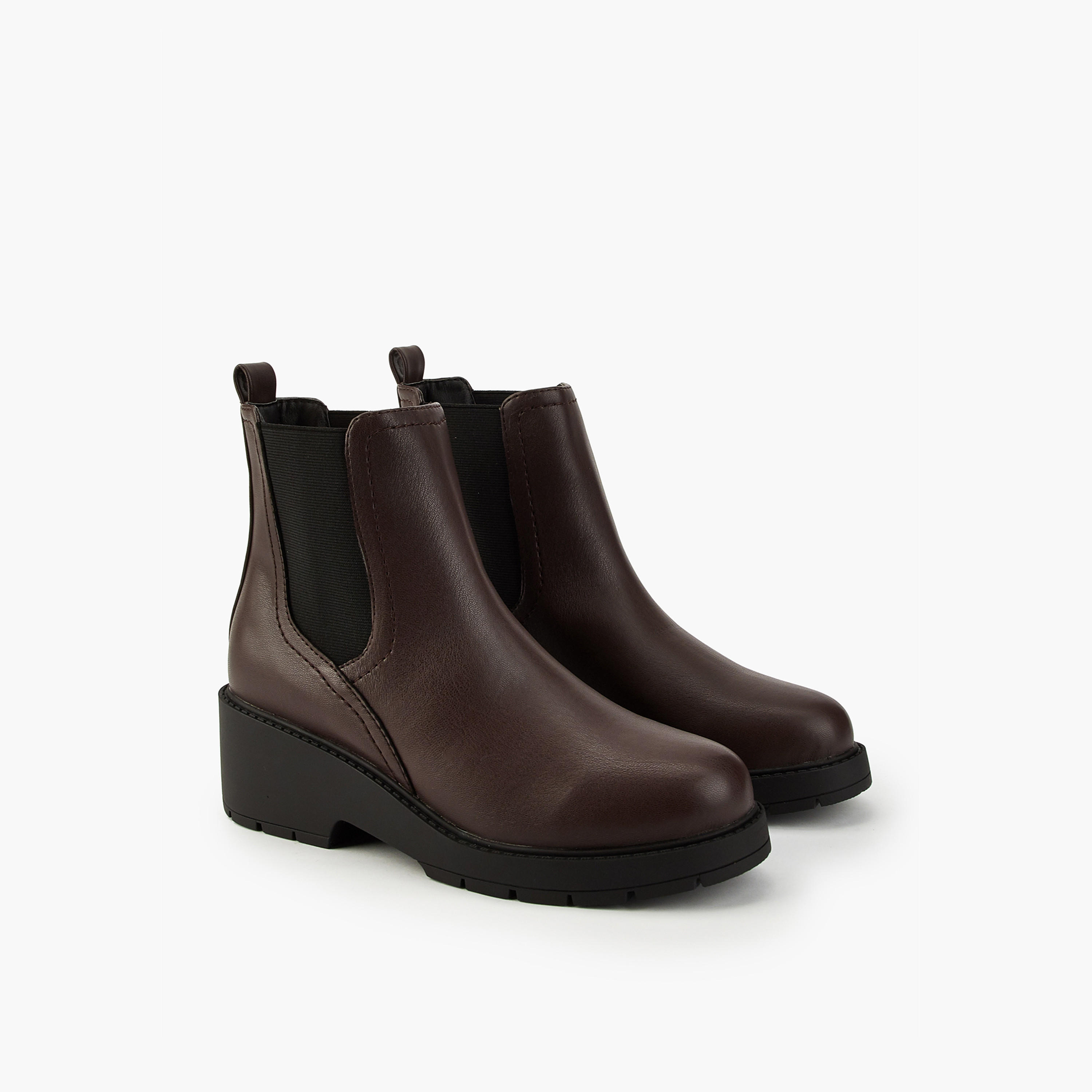 بوت سهل الارتداء بطول الكاحل وجزء مطاطي للنساء من فلورا بيلا-women-shoes-boots-image-1