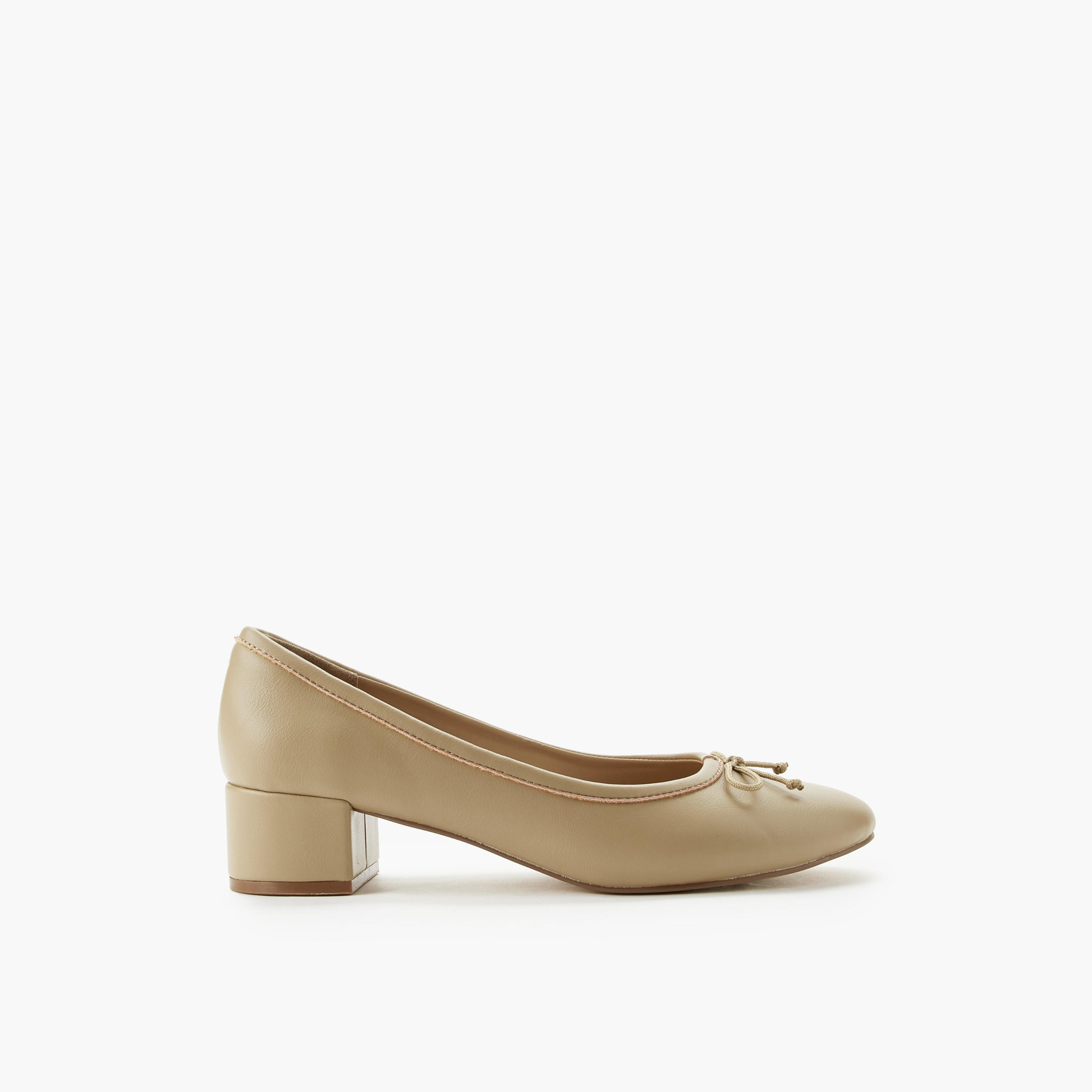 حذاء بومب بكعب سميك وتفاصيل فيونكة للنساء من سيليست-women-shoes-sandals-heeled-image-3