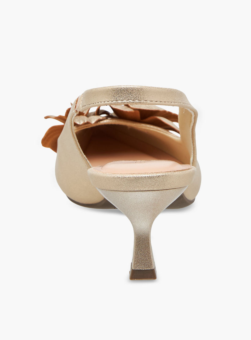 حذاء بحزام خلفي وزينة زهور وكعب صغير للنساء من سيليست-women-shoes-sandals-heeled-image-5