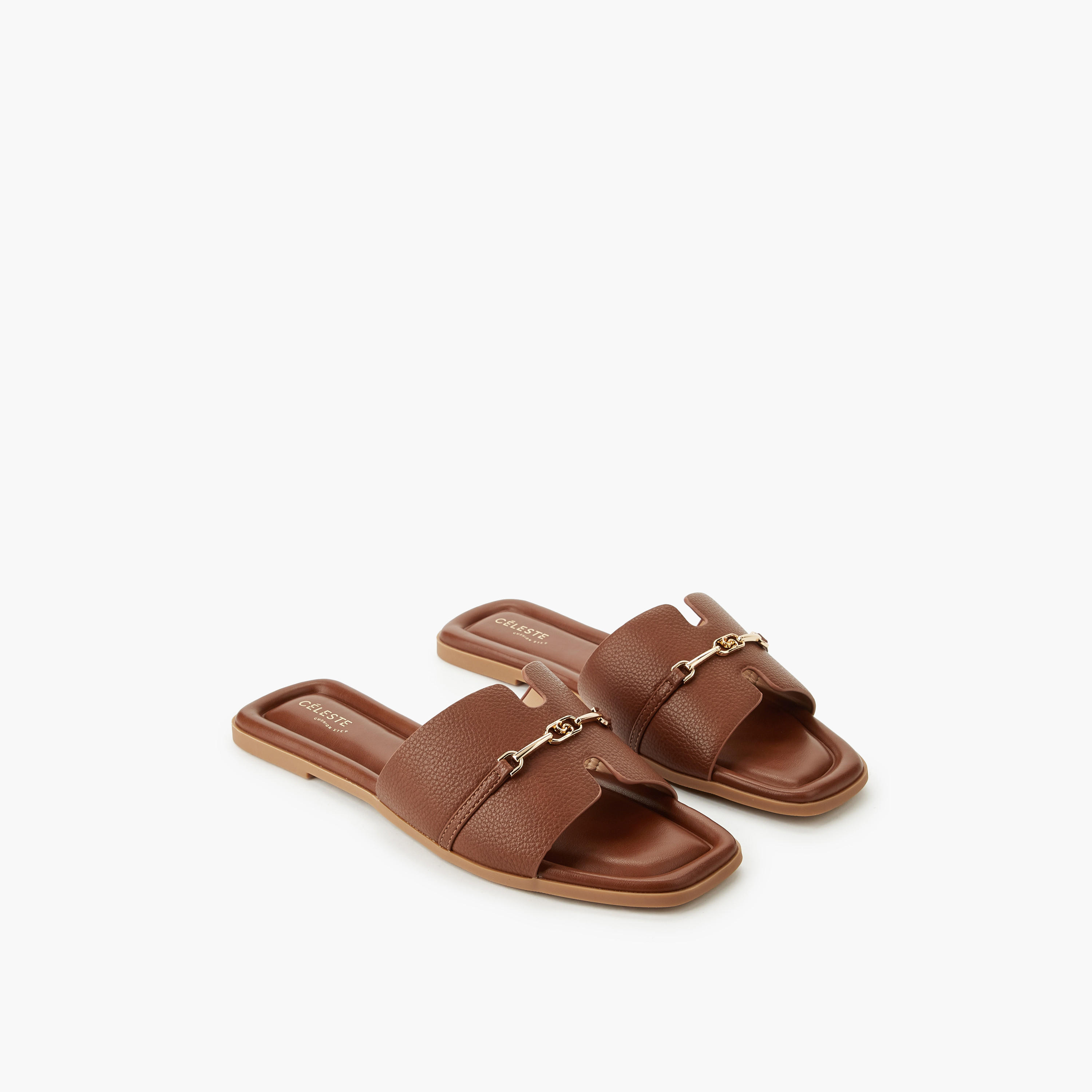 صندل سهل الارتداء بزينة معدنية للنساء من سيليست-women-shoes-flats-sandals-image-1