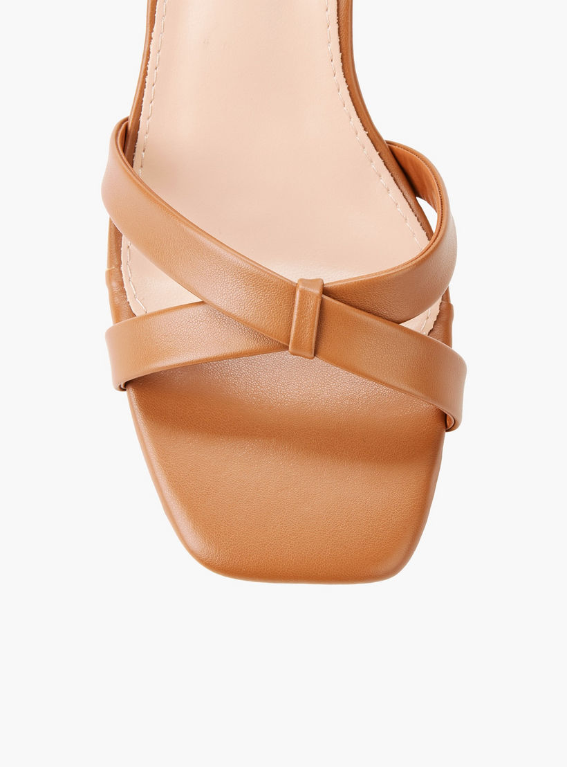 صندل بأحزمة متقاطعة وبكعب عريض من الحافة للنساء من بابريكا-women-shoes-sandals-heeled-image-5