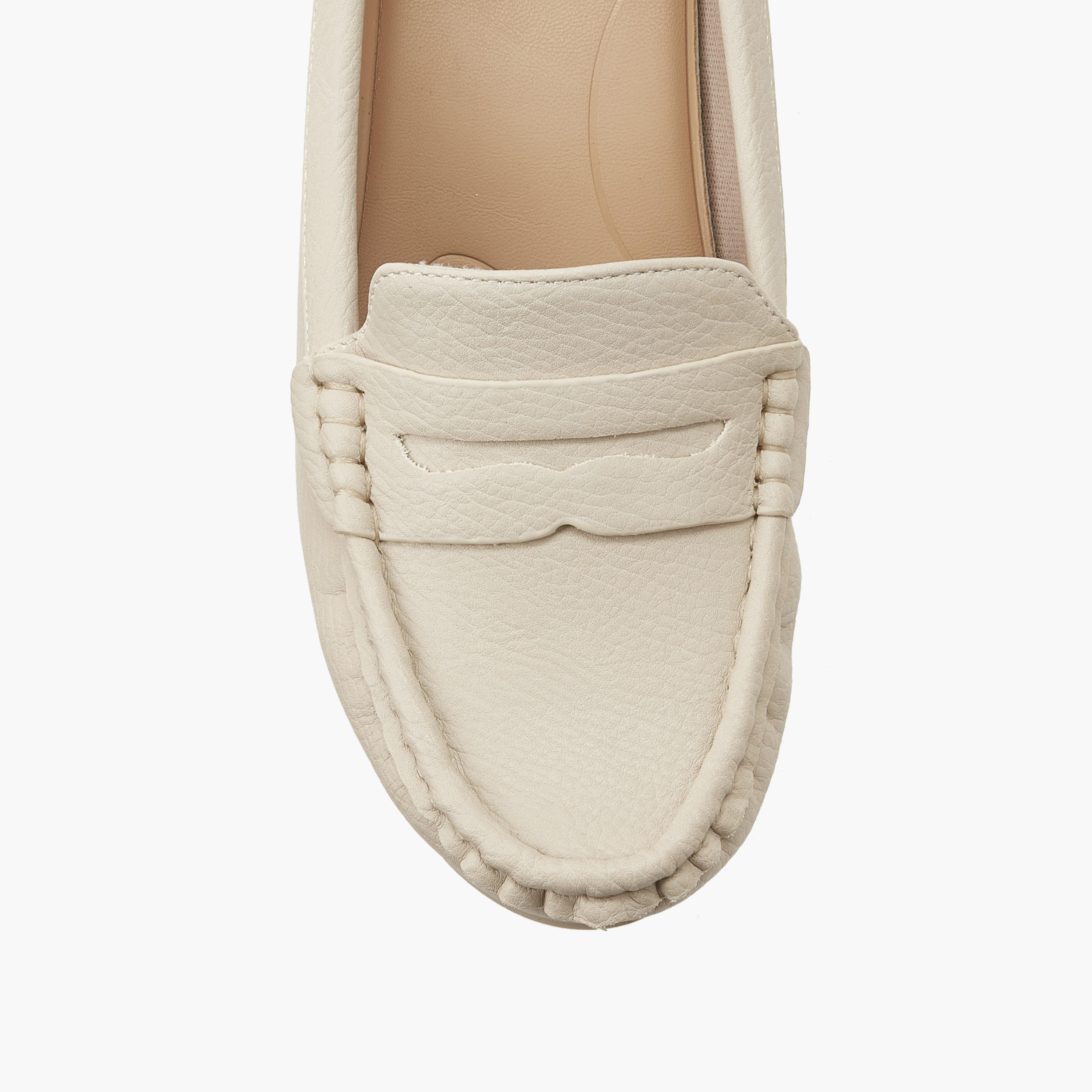 حذاء سهل الارتداء بكعب ويدج للنساء من لو كونفورت-women-shoes-loafersandmoccasins-image-4