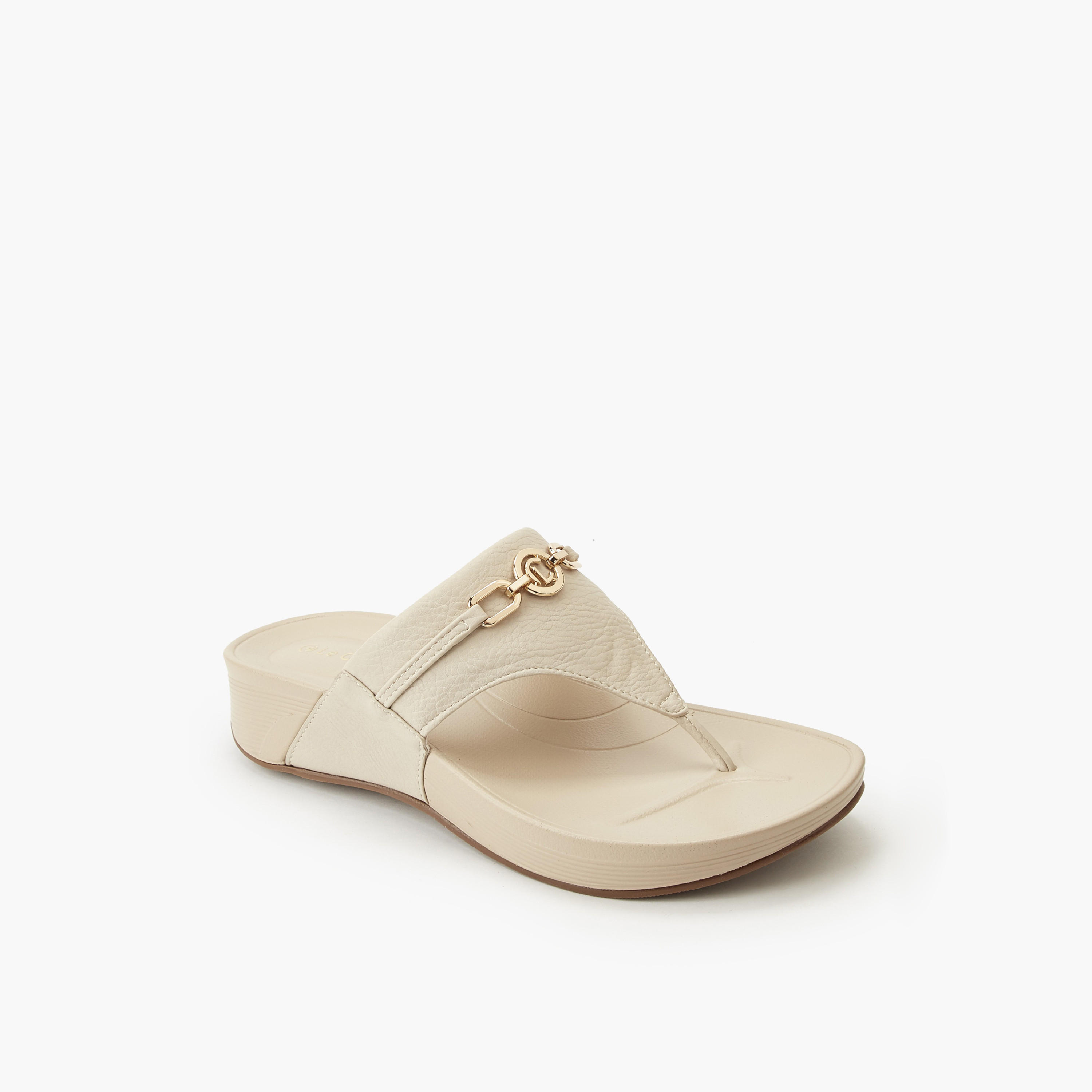 Le Confort Women Chain Detail Thong Sandals-women-shoes-sandals-flats-image-2