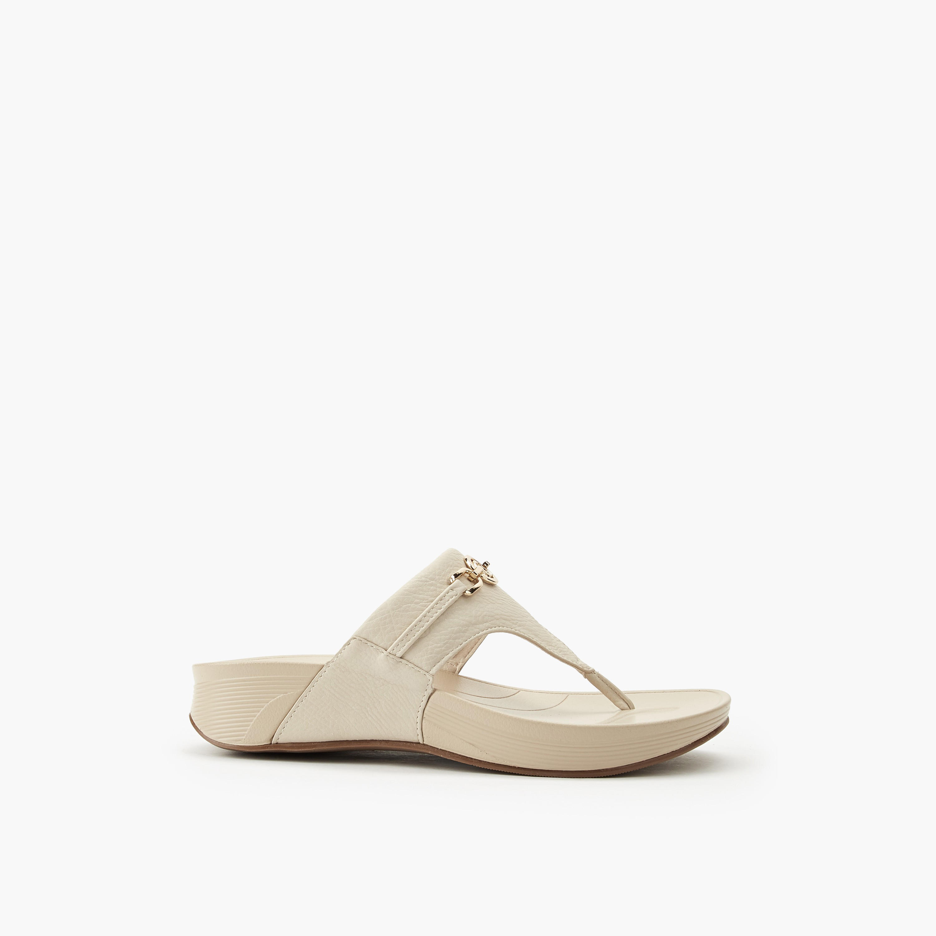 Le Confort Women Chain Detail Thong Sandals-women-shoes-sandals-flats-image-3