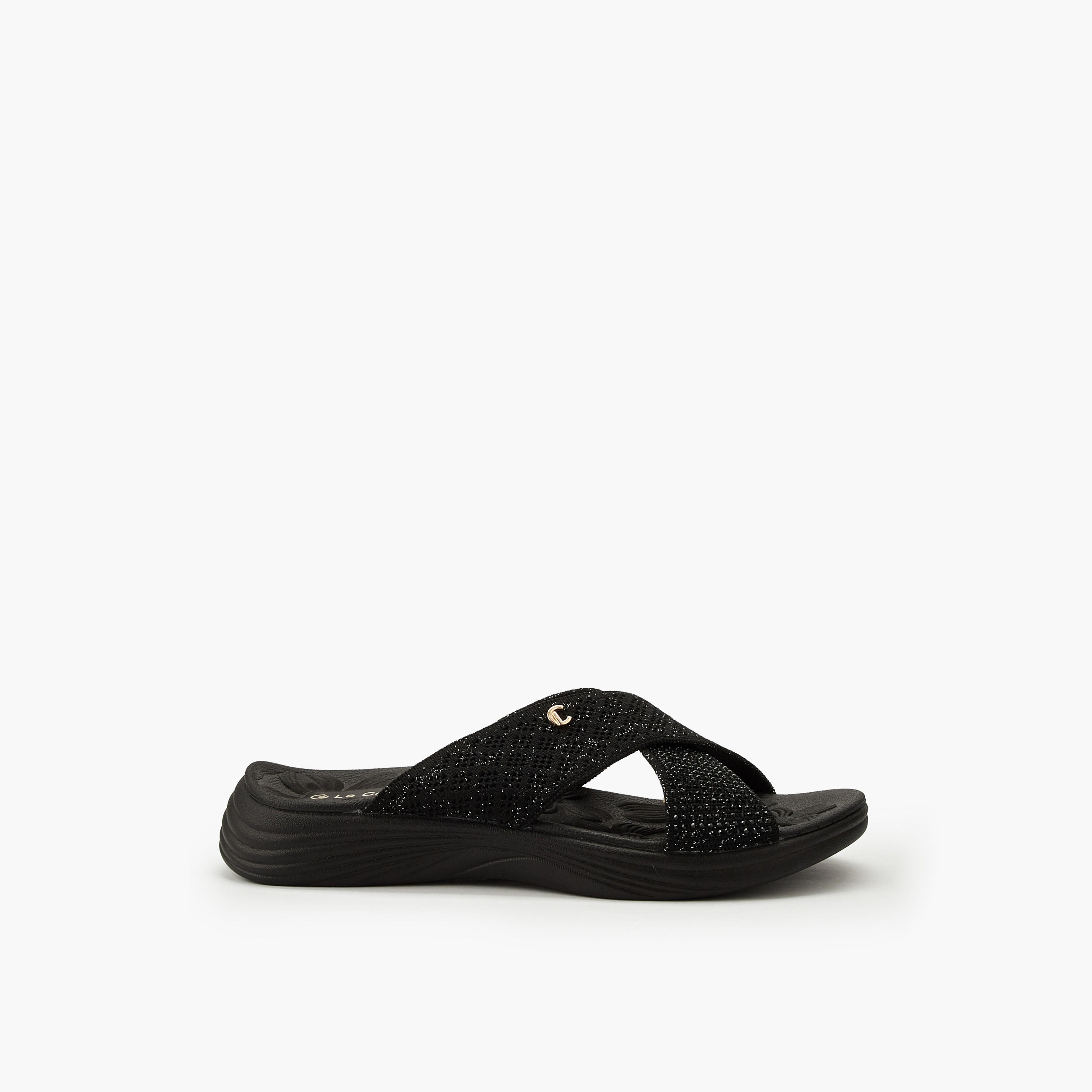 صندل سهل الارتداء بزينة لامعة للنساء من لو كونفورت-women-shoes-sandals-flats-image-3