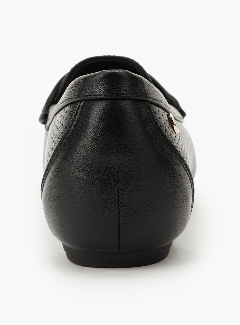 حذاء سهل الارتداء مريح ومثقب للنساء من لو كونفورت-women-shoes-loafersandmoccasins-image-5