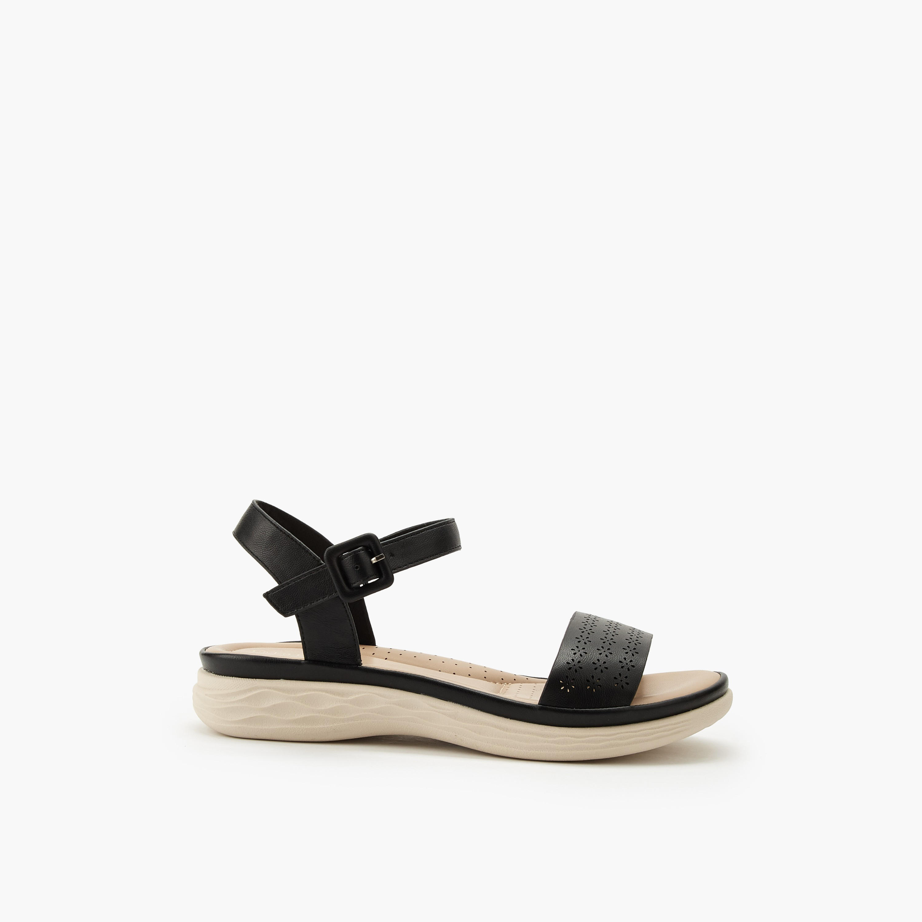 صندل بتفاصيل مثقبة للنساء من لو كونفورت-women-shoes-flats-sandals-image-3