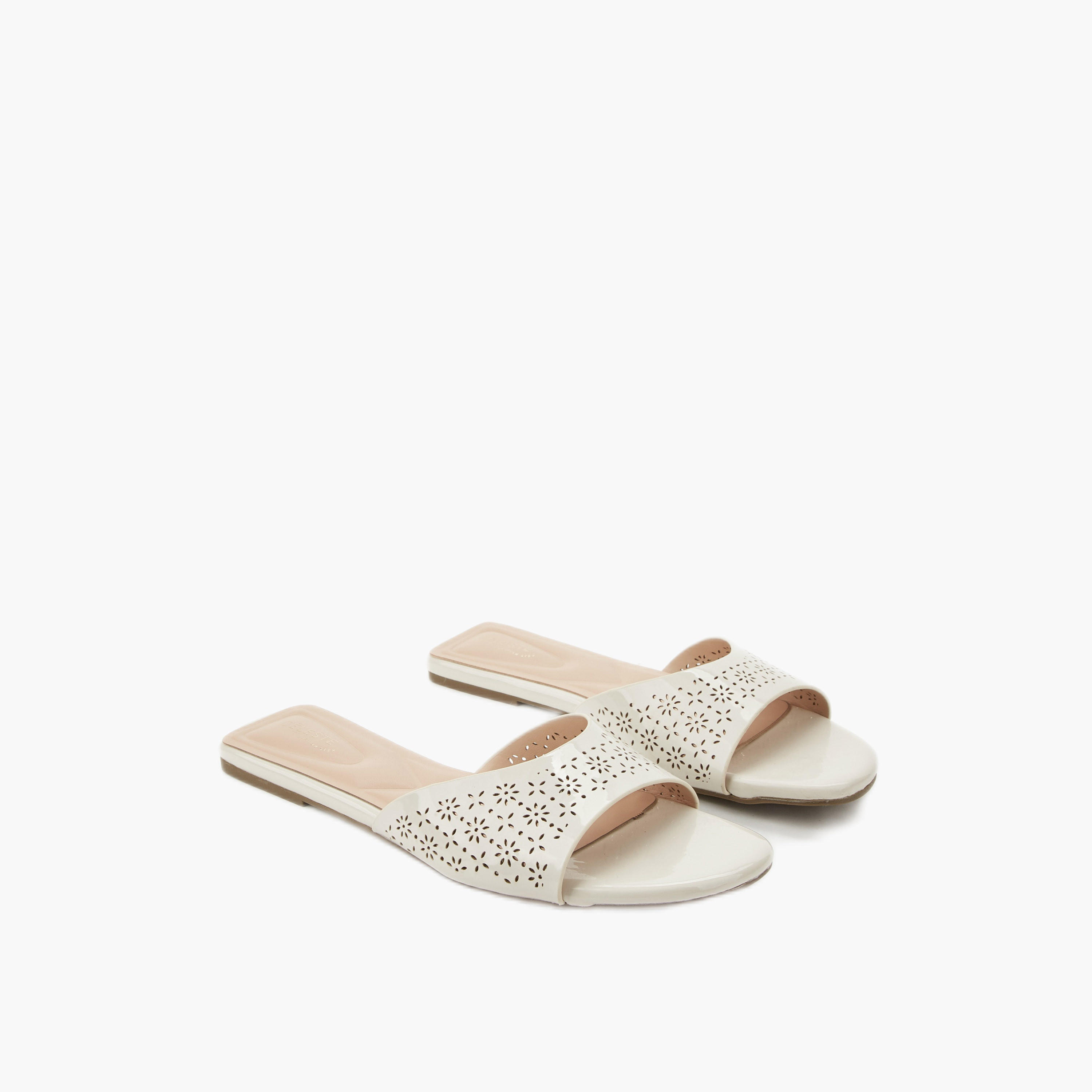 صندل مسطح مفرغ بالليزر للنساء من سيليست-women-shoes-flats-sandals-image-1