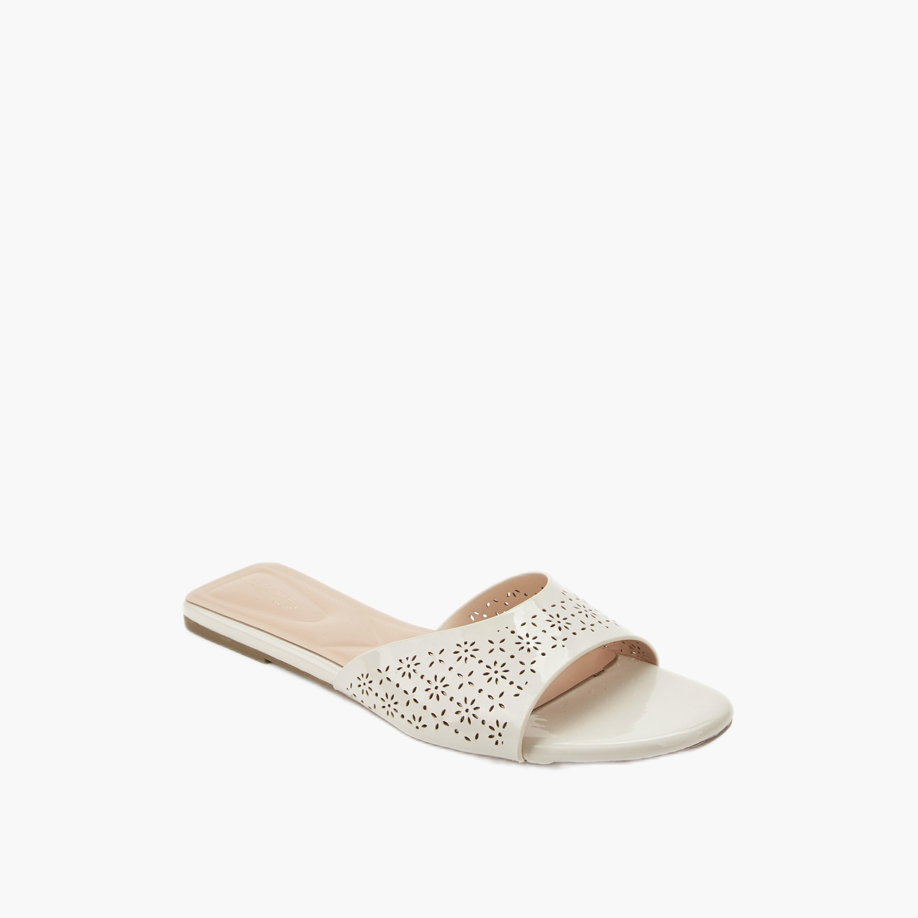 صندل مسطح مفرغ بالليزر للنساء من سيليست-women-shoes-flats-sandals-image-2