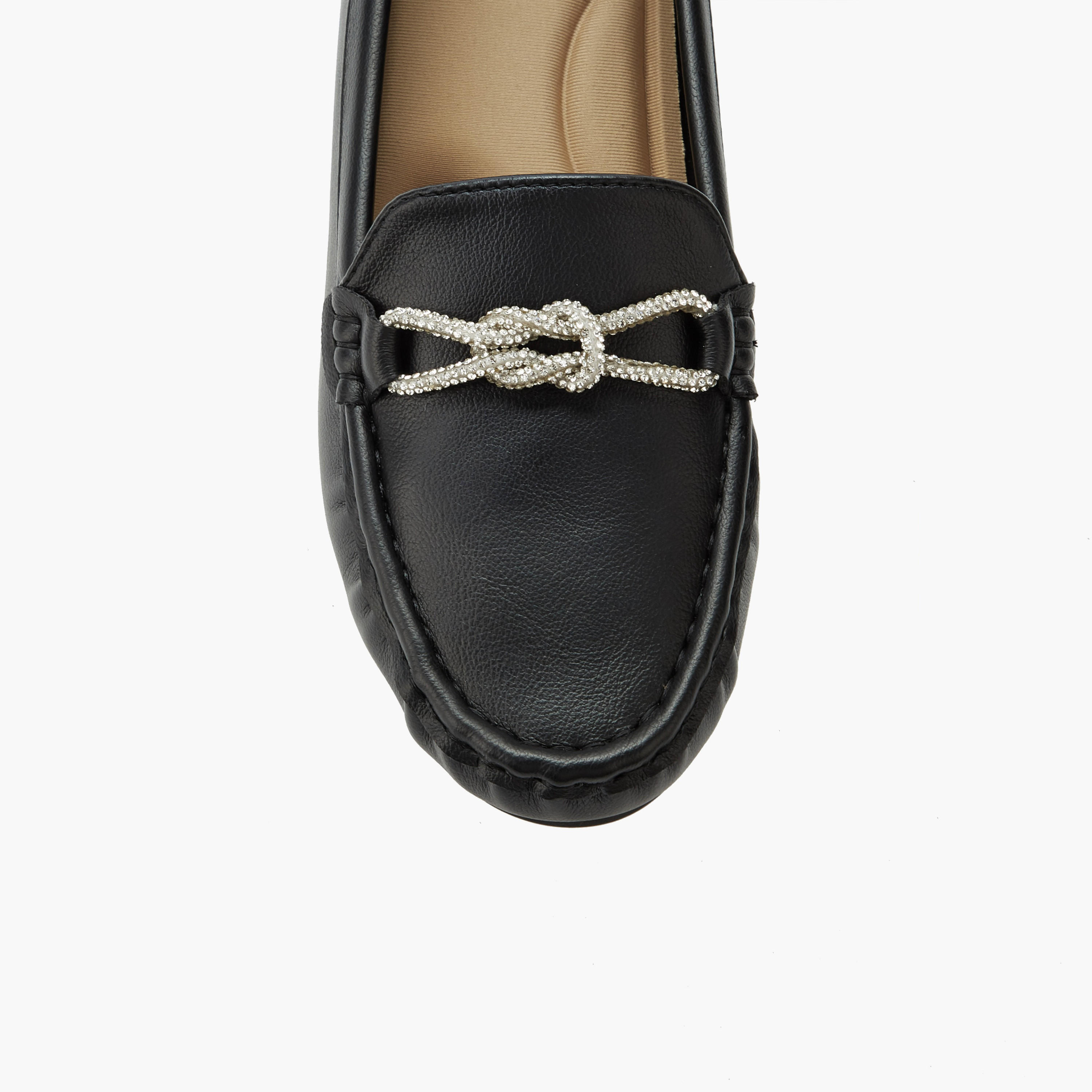 حذاء خفيف مزين بتفاصيل للنساء من لو كونفورت-women-shoes-flats-moccasins-image-4