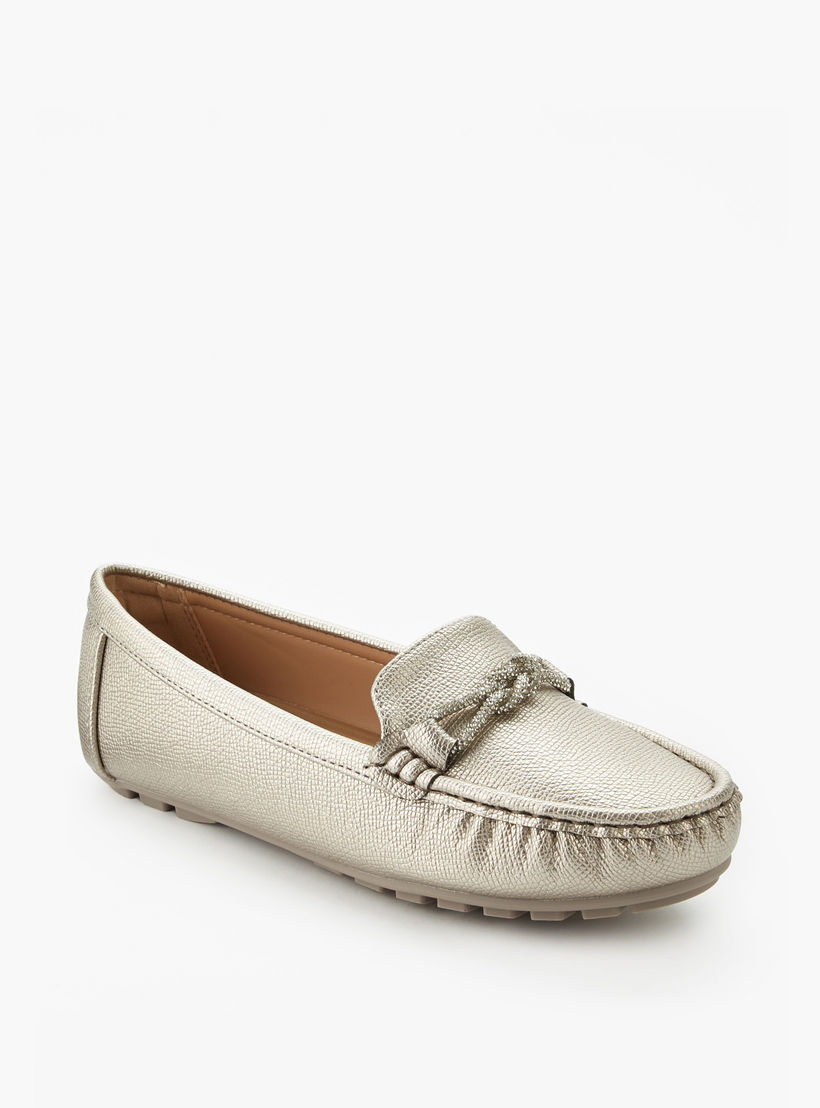 حذاء خفيف مزين بتفاصيل للنساء من لو كونفورت-women-shoes-flats-moccasins-image-2