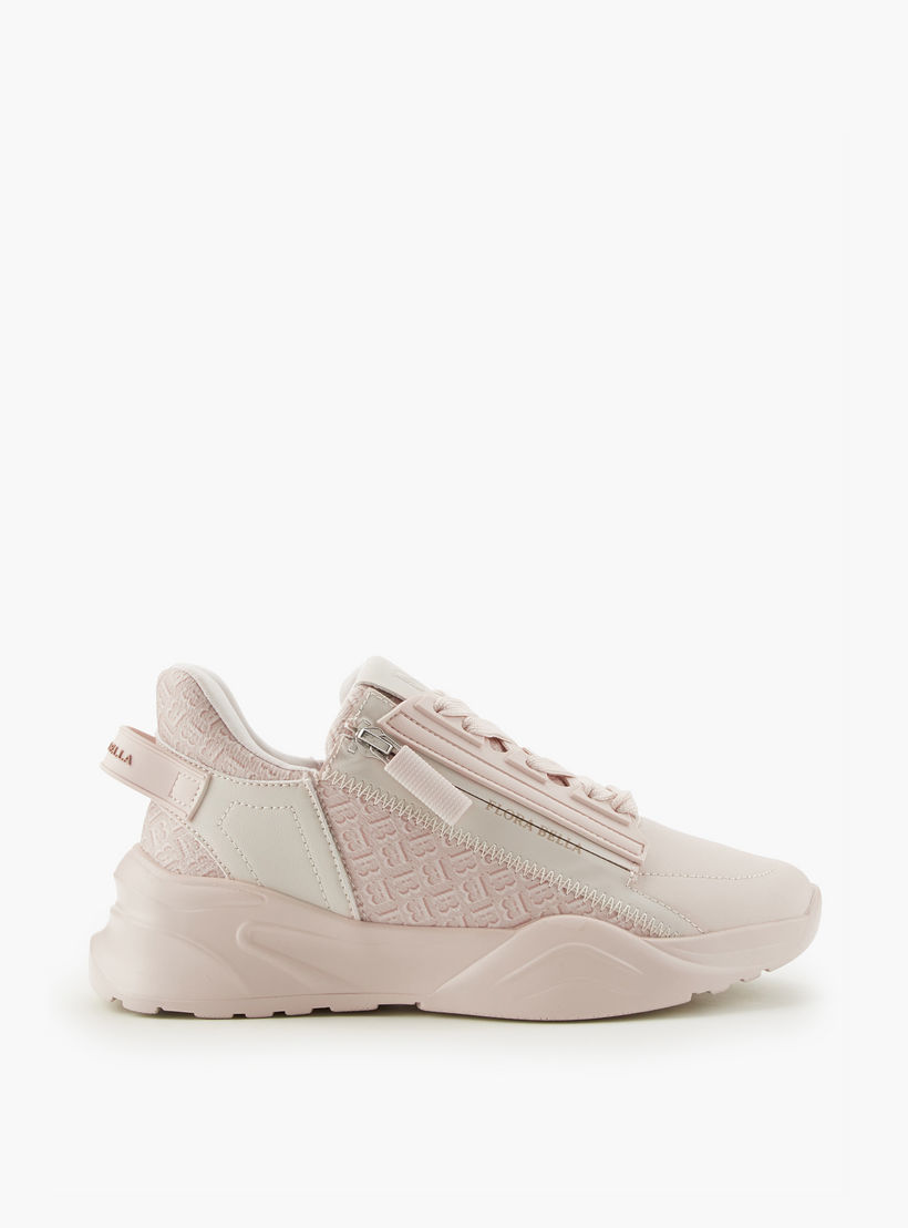 حذاء سنيكرز برباط إغلاق وطبعات مونوجرام من فلورا بيلا-women-shoes-sneakers-image-2