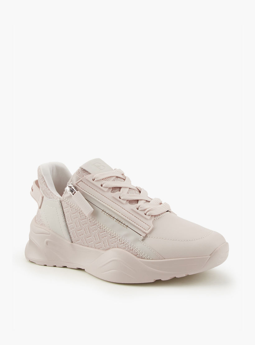 حذاء سنيكرز برباط إغلاق وطبعات مونوجرام من فلورا بيلا-women-shoes-sneakers-image-3