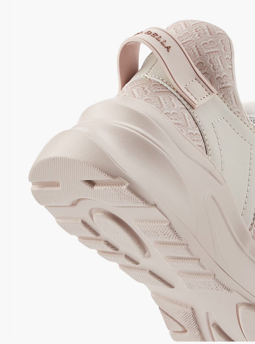حذاء سنيكرز برباط إغلاق وطبعات مونوجرام من فلورا بيلا-women-shoes-sneakers-image-5