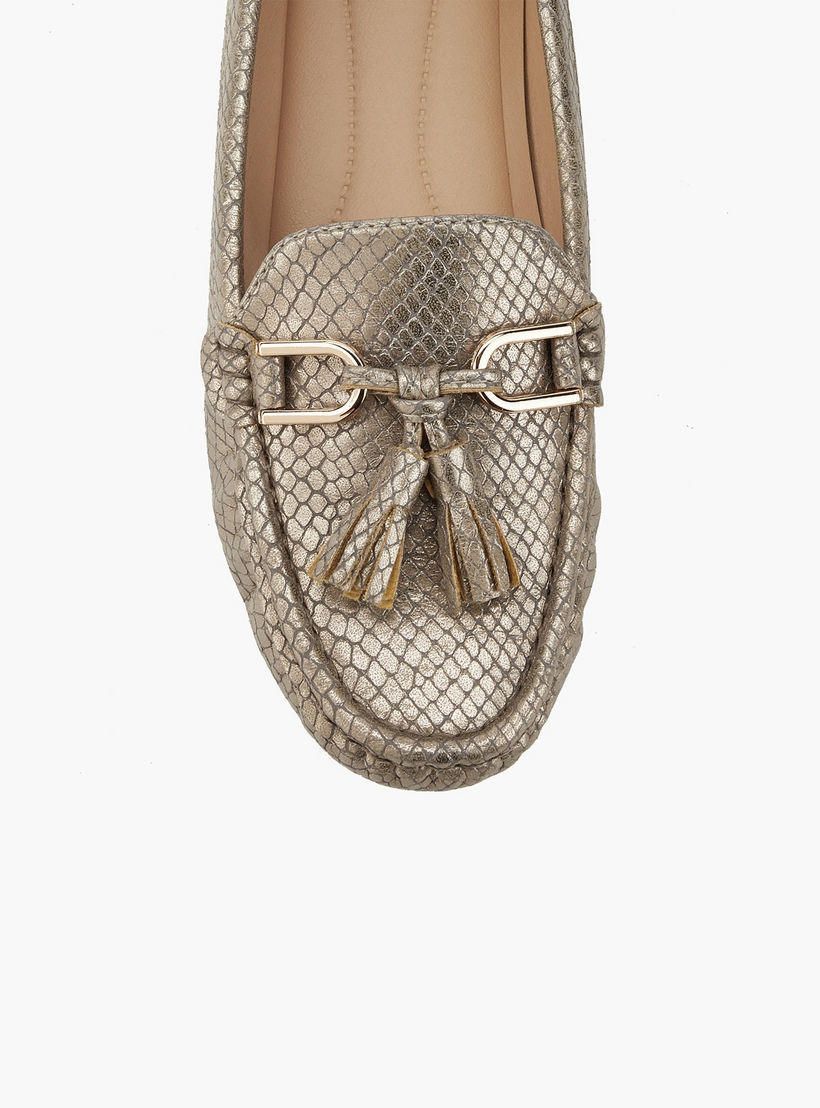 Flora Bella Textured Slip-On Loafers with Tassel Accent-women-shoes-loafersandmoccasins-image-4
