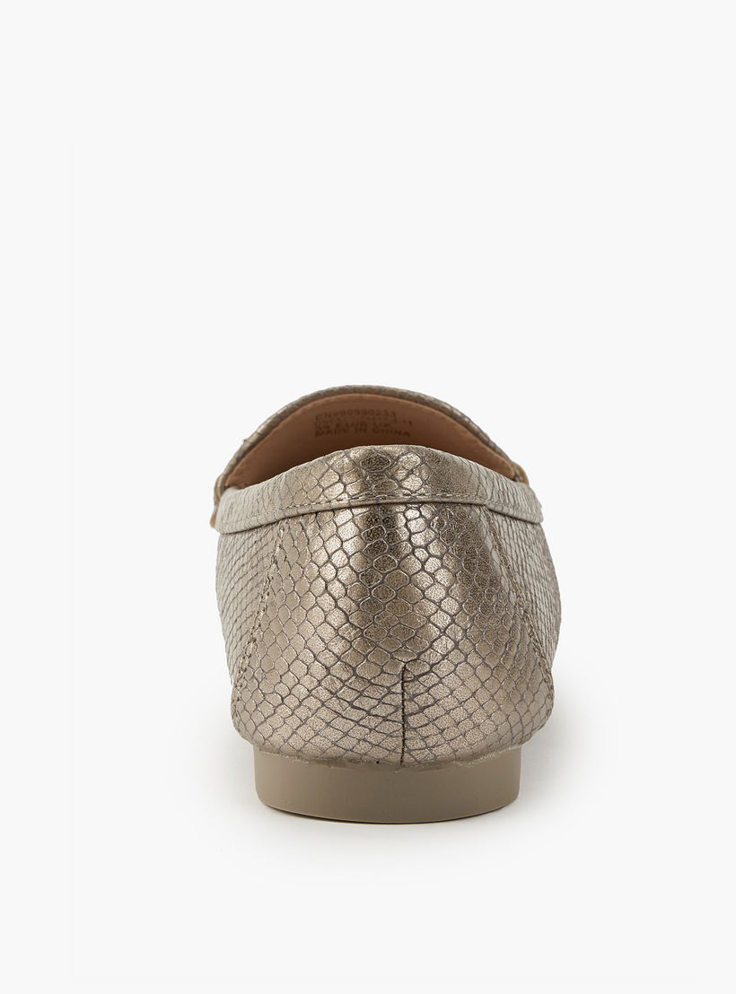 Flora Bella Textured Slip-On Loafers with Tassel Accent-women-shoes-loafersandmoccasins-image-5