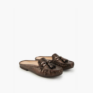 حذاء ميول بارز الملمس بشرابة من فلورا بيلا-women-shoes-flats-image-1
