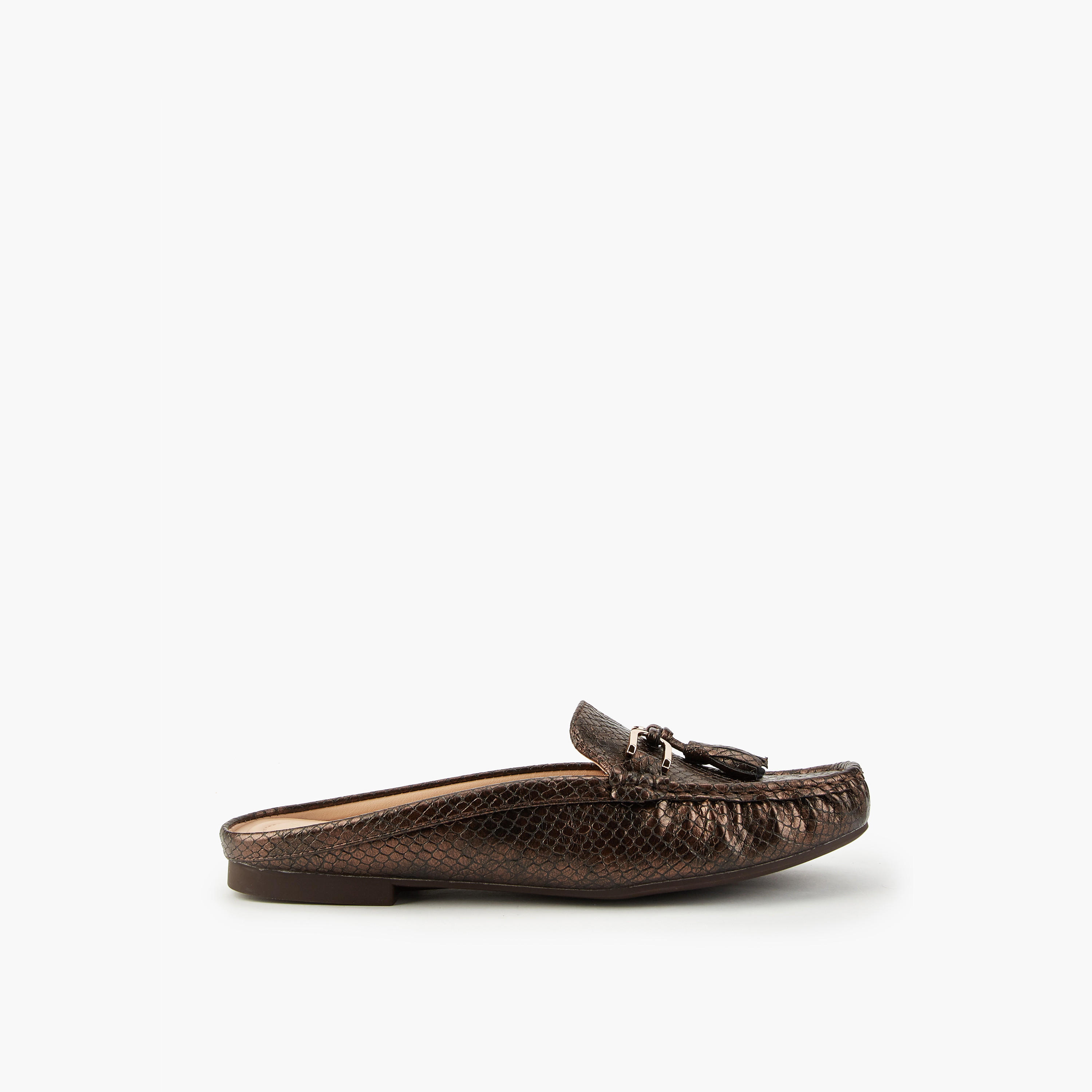 حذاء ميول بارز الملمس بشرابة من فلورا بيلا-women-shoes-flats-mules-image-2