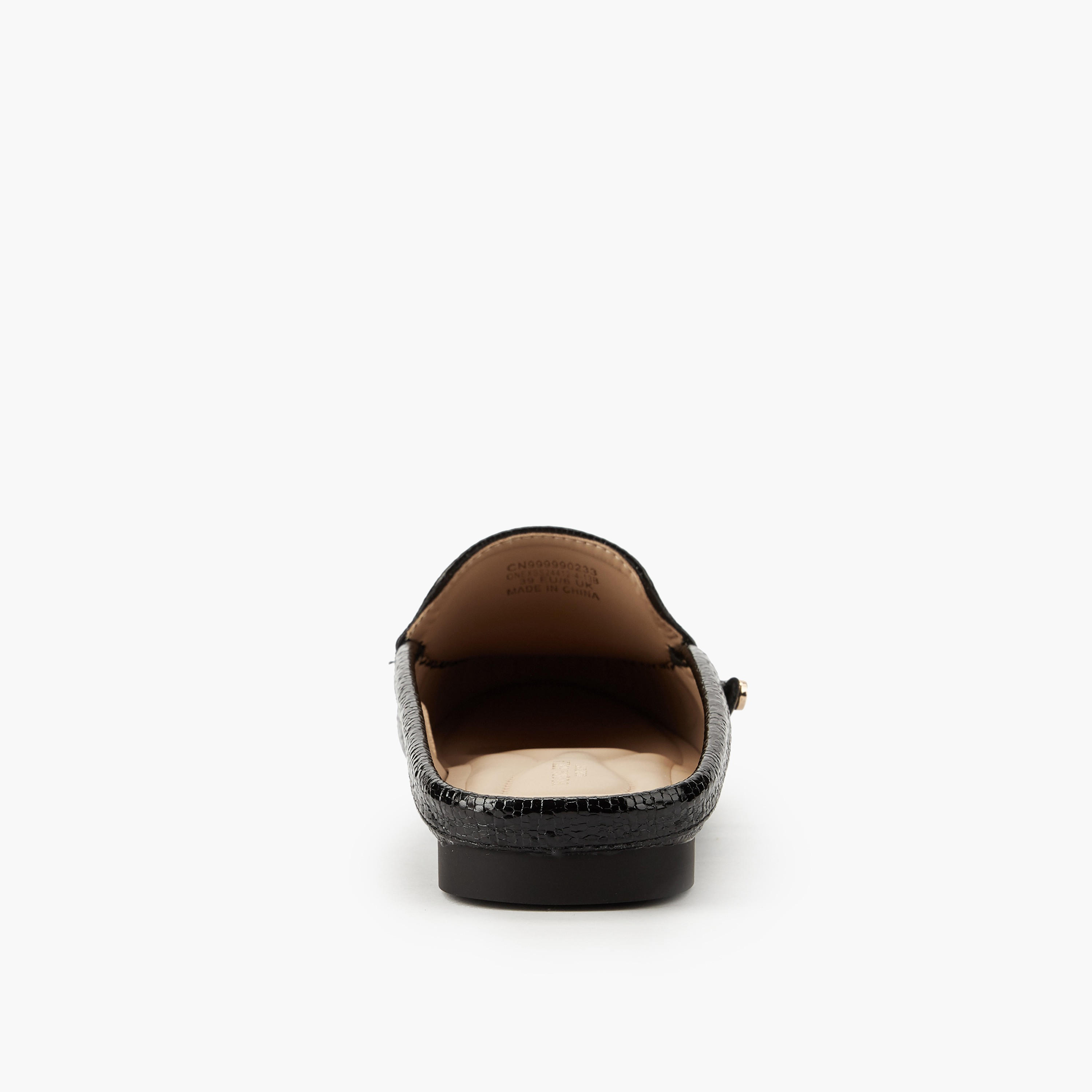 حذاء ميول بارز الملمس للنساء من فلورا بيلا-women-shoes-flats-mules-image-5