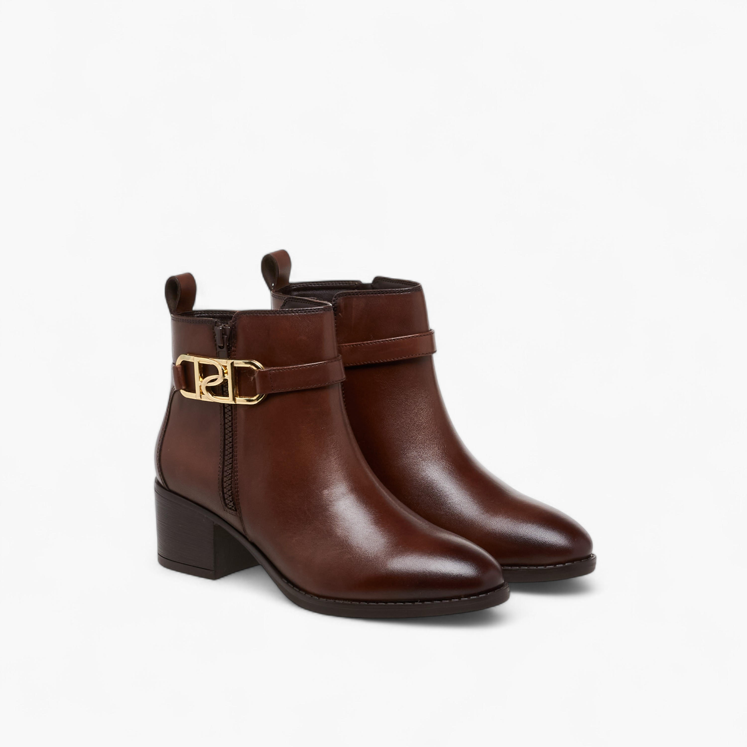 بوت بطول الكاحل وزينة إبزيم للنساء من بابريكا-women-shoes-boots-image-1