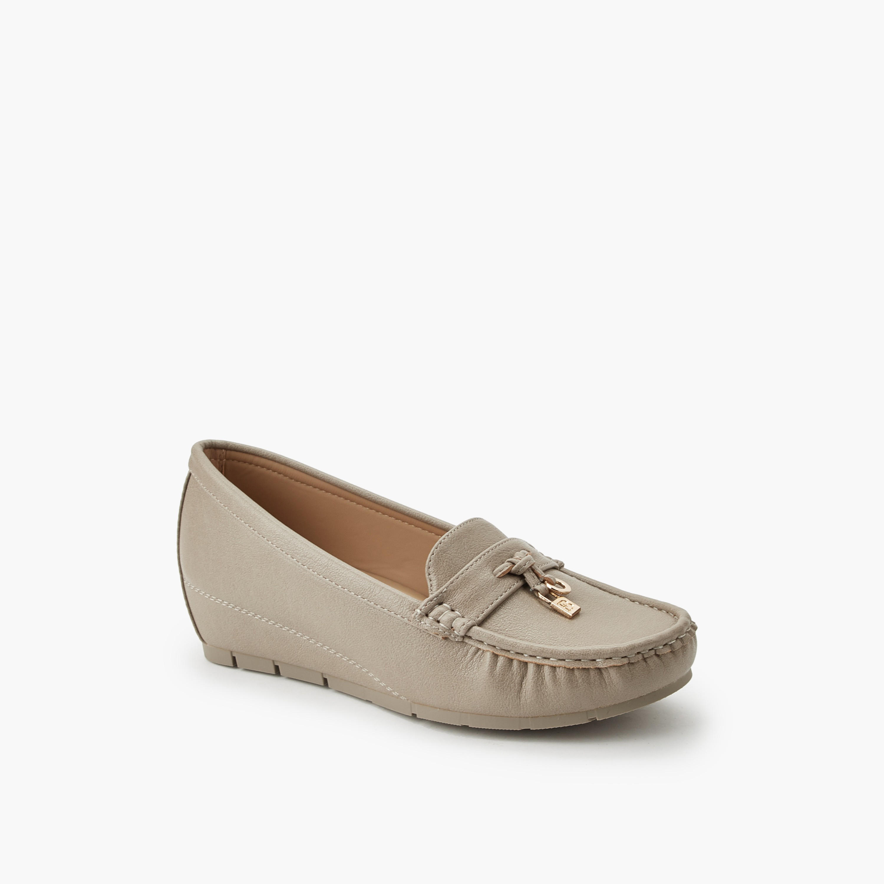 حذاء لوفر بكعب ويدج للنساء من فلورا بيلا-women-shoes-heels-image-2