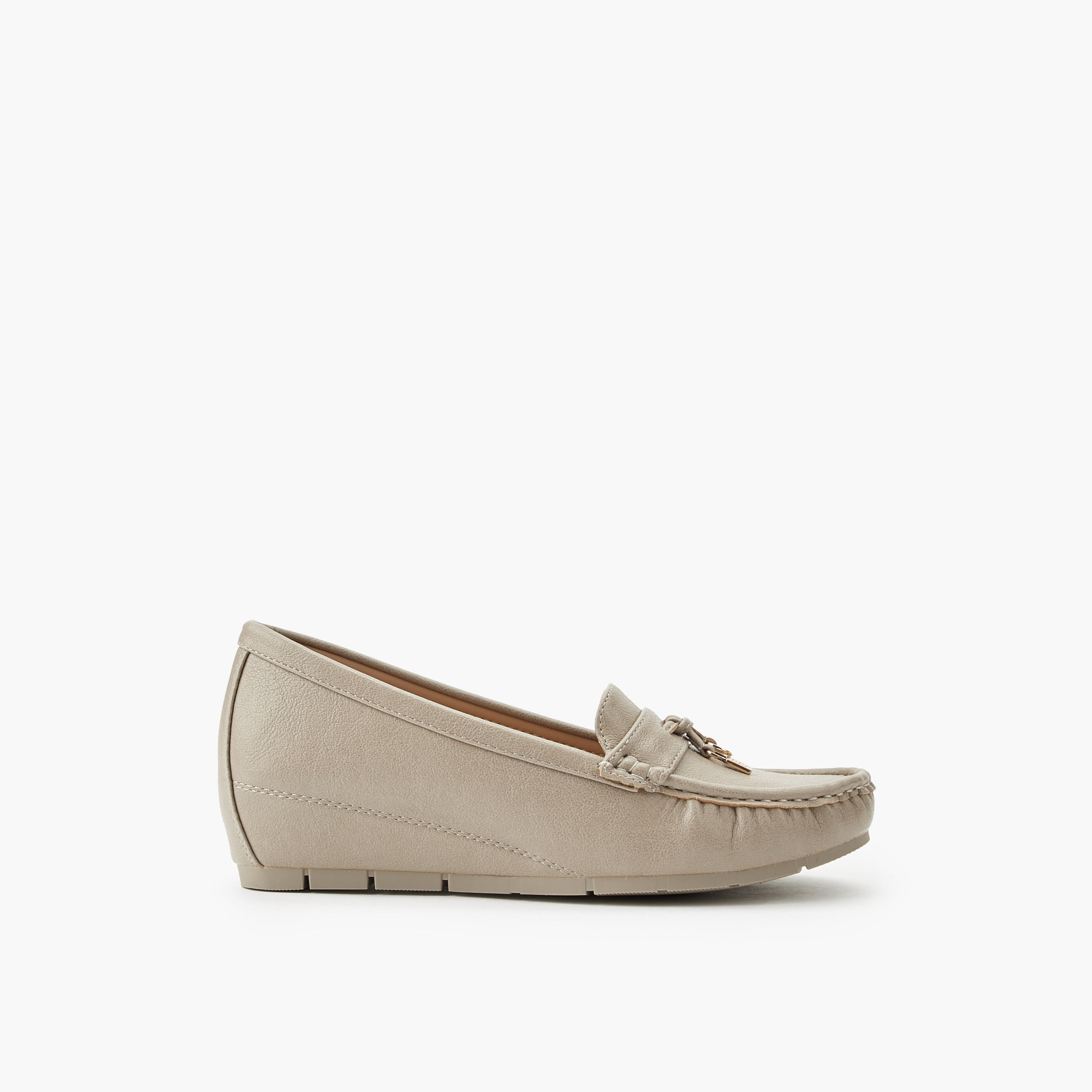 حذاء لوفر بكعب ويدج للنساء من فلورا بيلا-women-shoes-heels-image-3