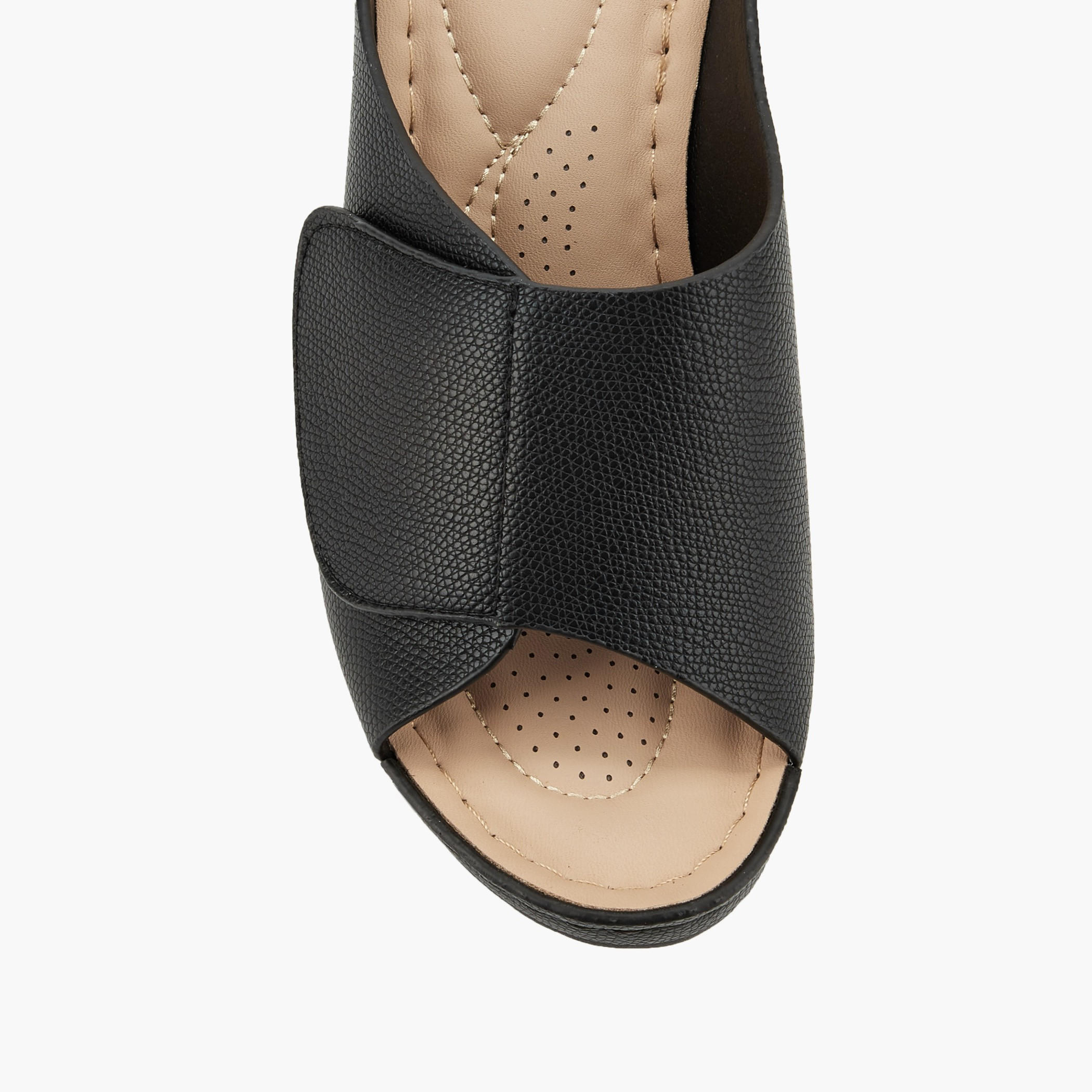 صندل ويدج بارز الملمس للنساء من فلورا بيلا-women-shoes-sandals-heeled-image-4