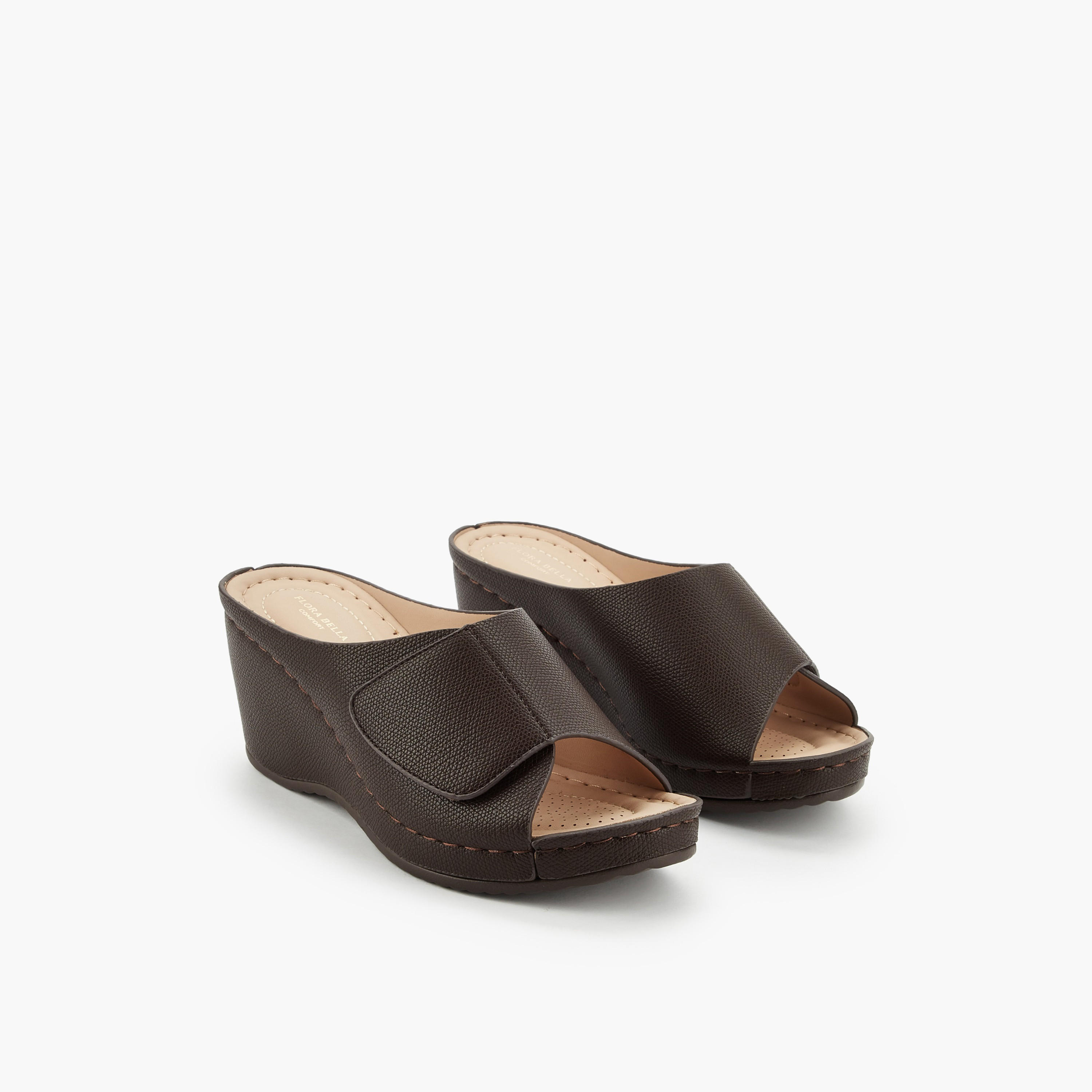 صندل ويدج بارز الملمس للنساء من فلورا بيلا-women-shoes-sandals-heeled-image-1